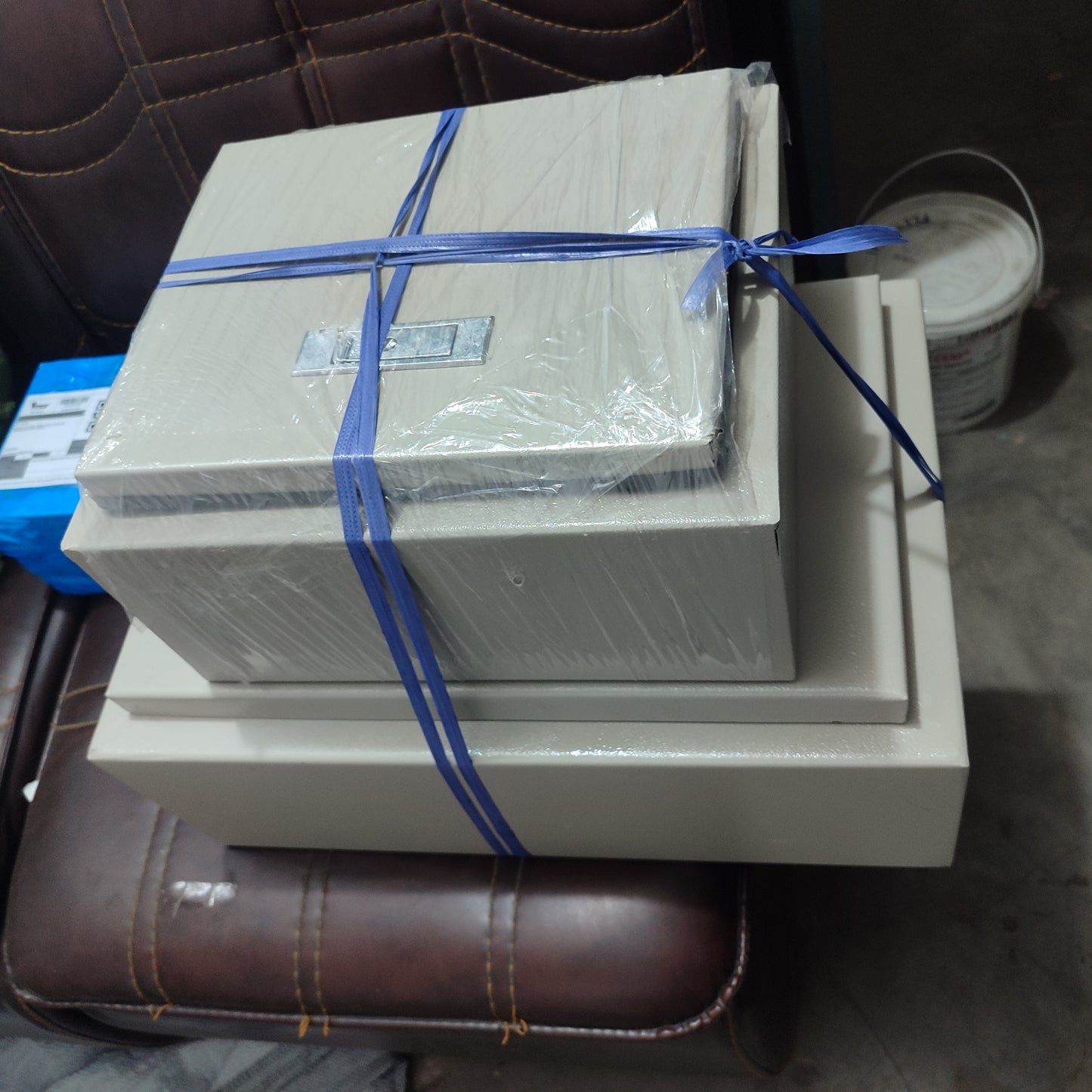 Metal Distribution Box Enclosure Lighting Box Steel Box 500*400*200mm in Pakistan