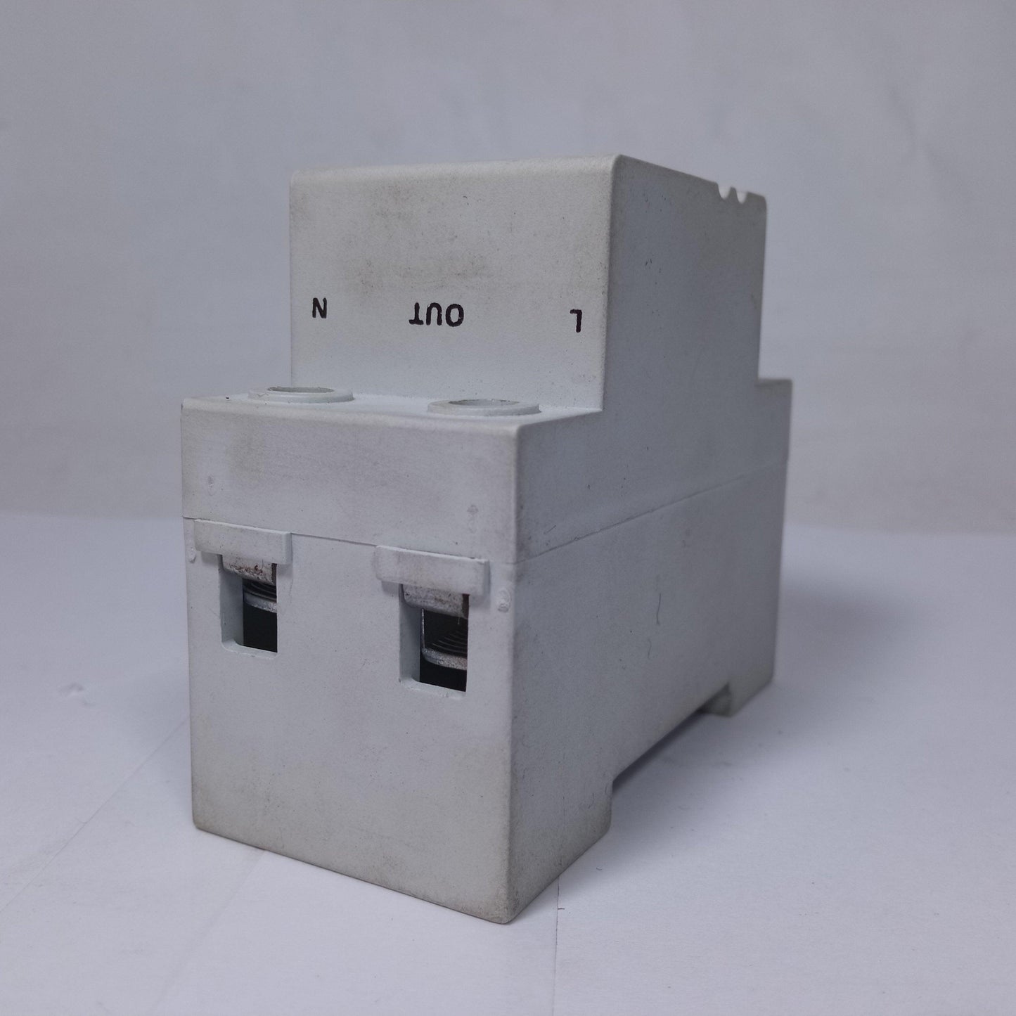 220V Under Over Voltage Protector Circuit Breaker Single Phase Control - industryparts.pk