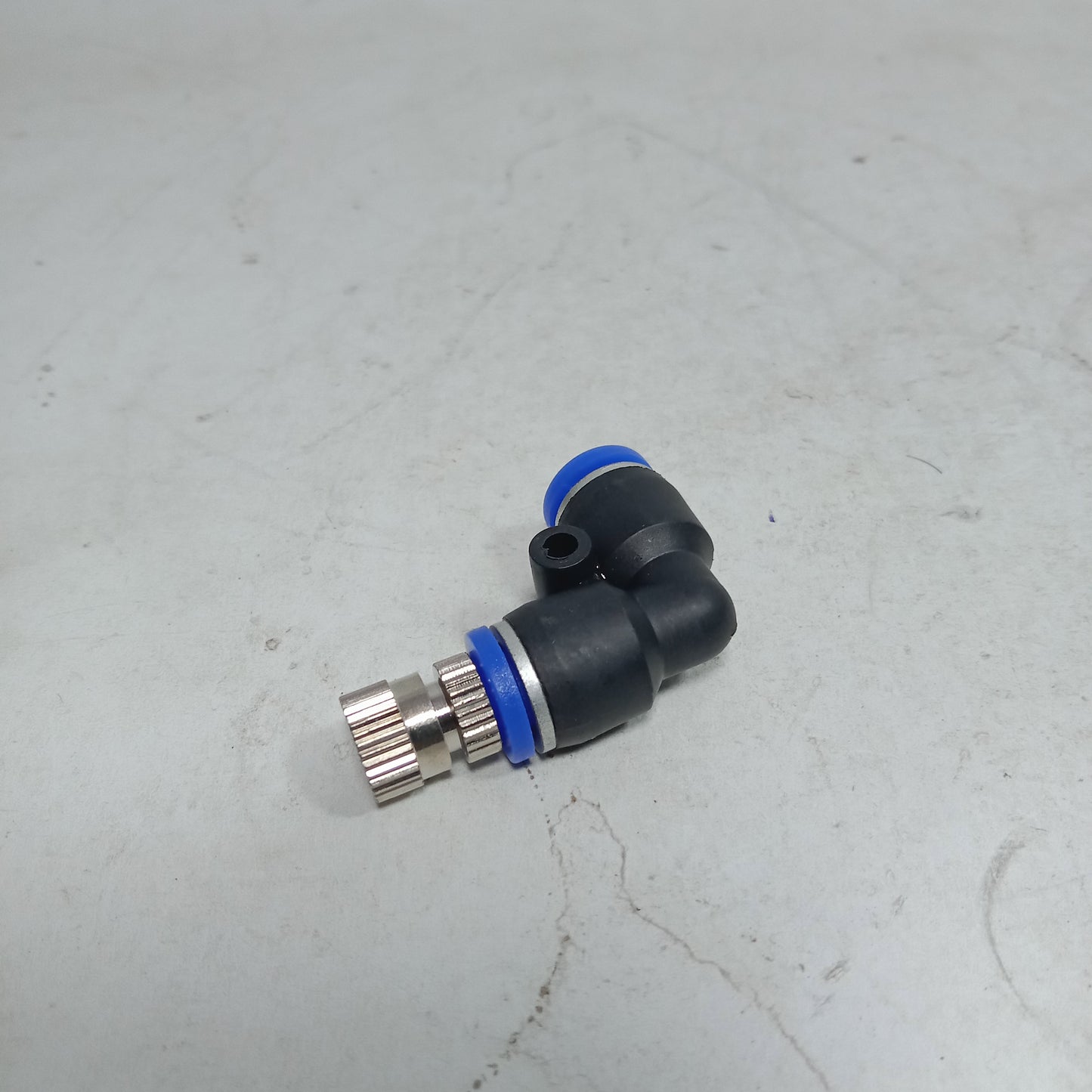 Pneumatic Elbow + Misting Nozzle 6 mm in Pakistan