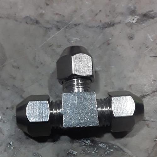 Accessories for Molding Machine Lubrication T junction - industryparts.pk