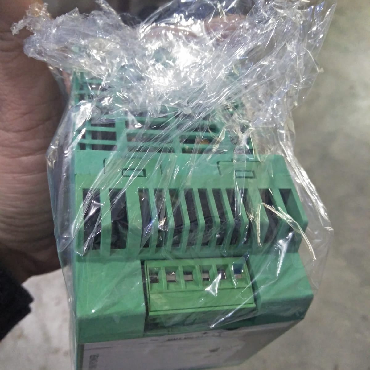 PHOENIX CONTACT MINI-PS-100-240AC/24VDC/4 DIN Rail Power Supply