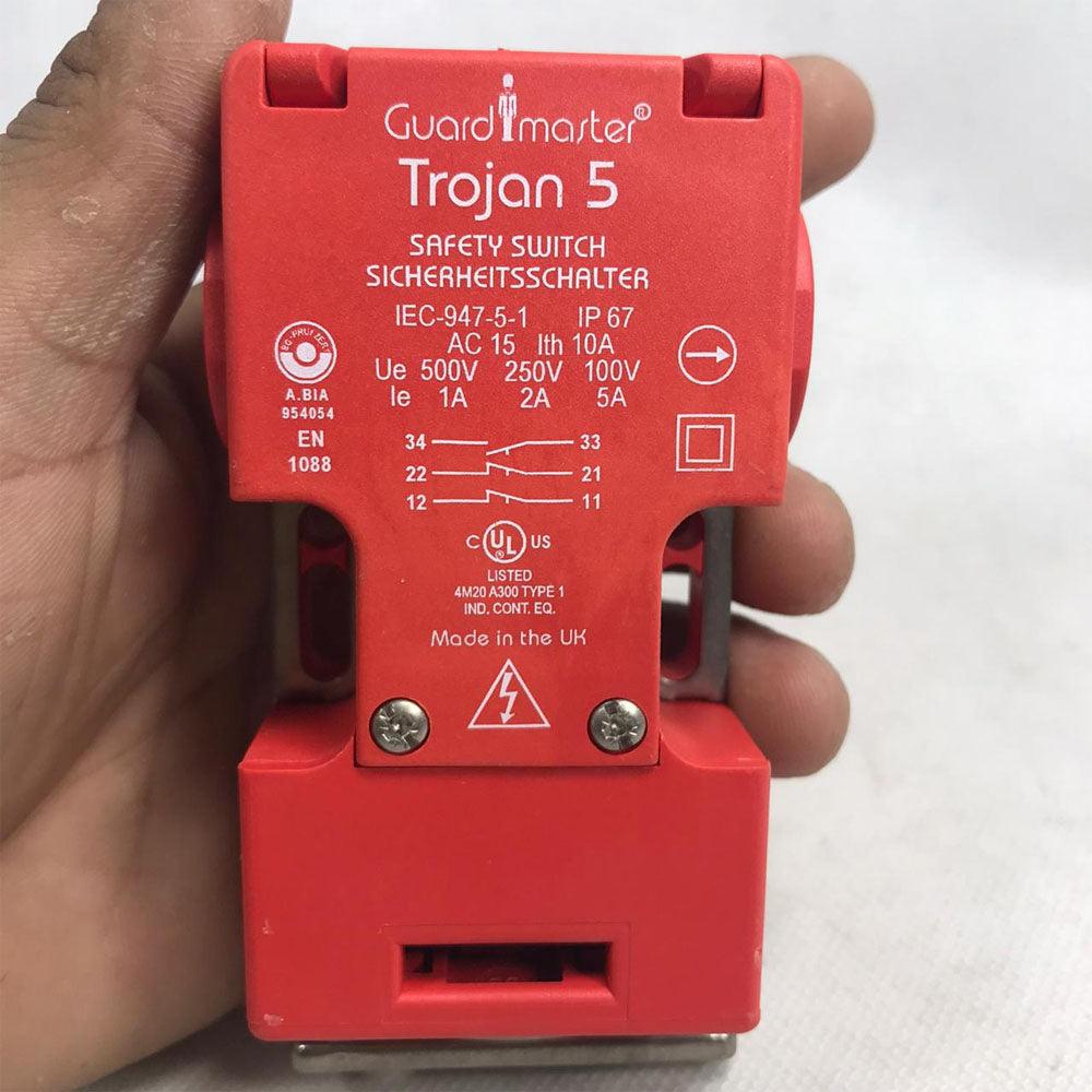 Guard Master Trojan 5 Safety Switch in Pakistan - industryparts.pk