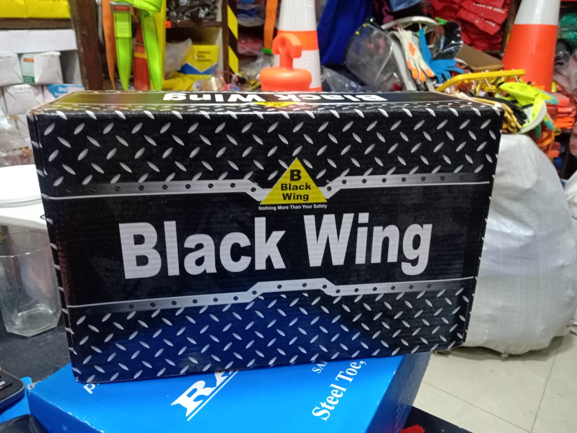 Black Wing Safety Shoes in Pakistan