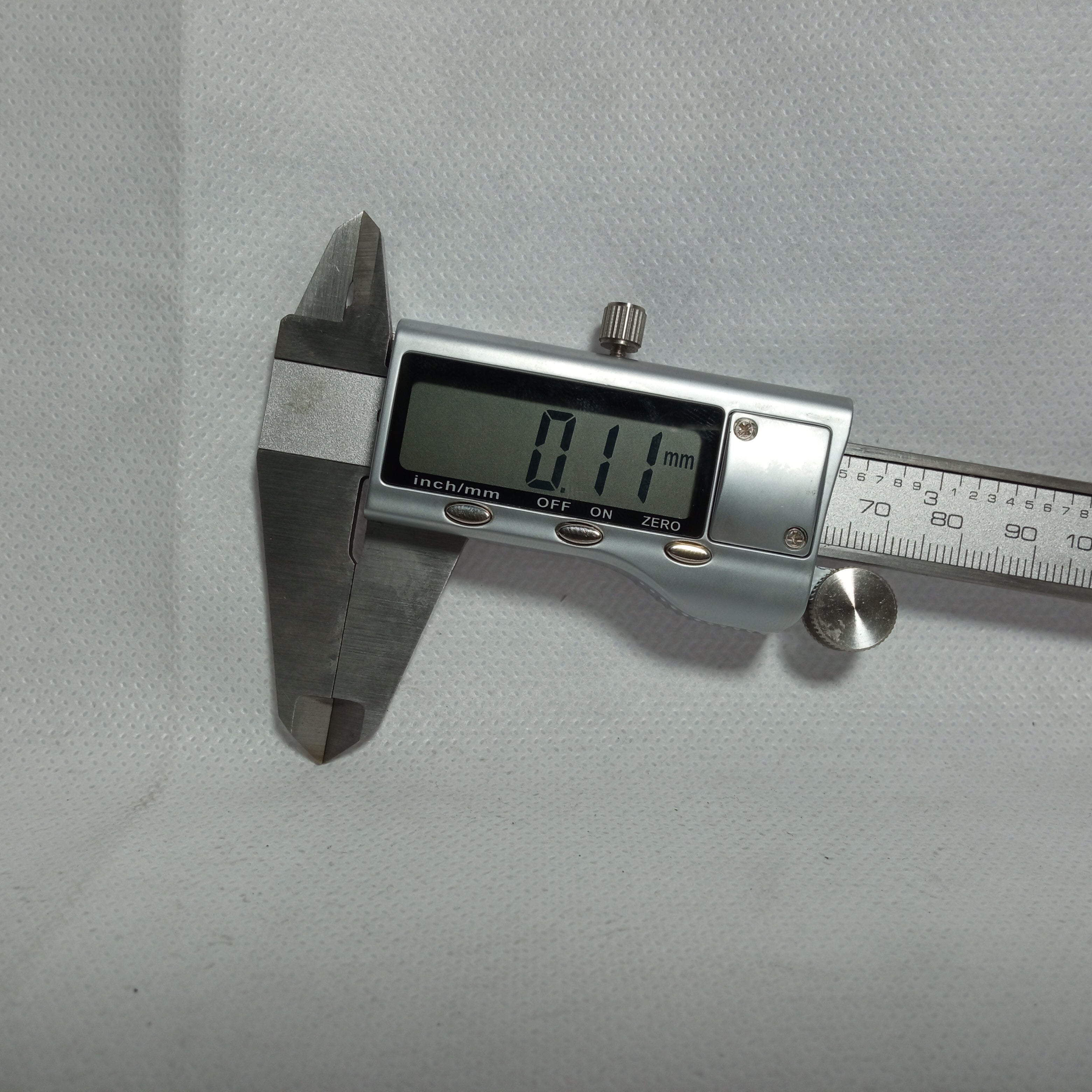 Metal 6 Inch 150mm Stainless Steel Digital Vernier Caliper in Pakistan - industryparts.pk