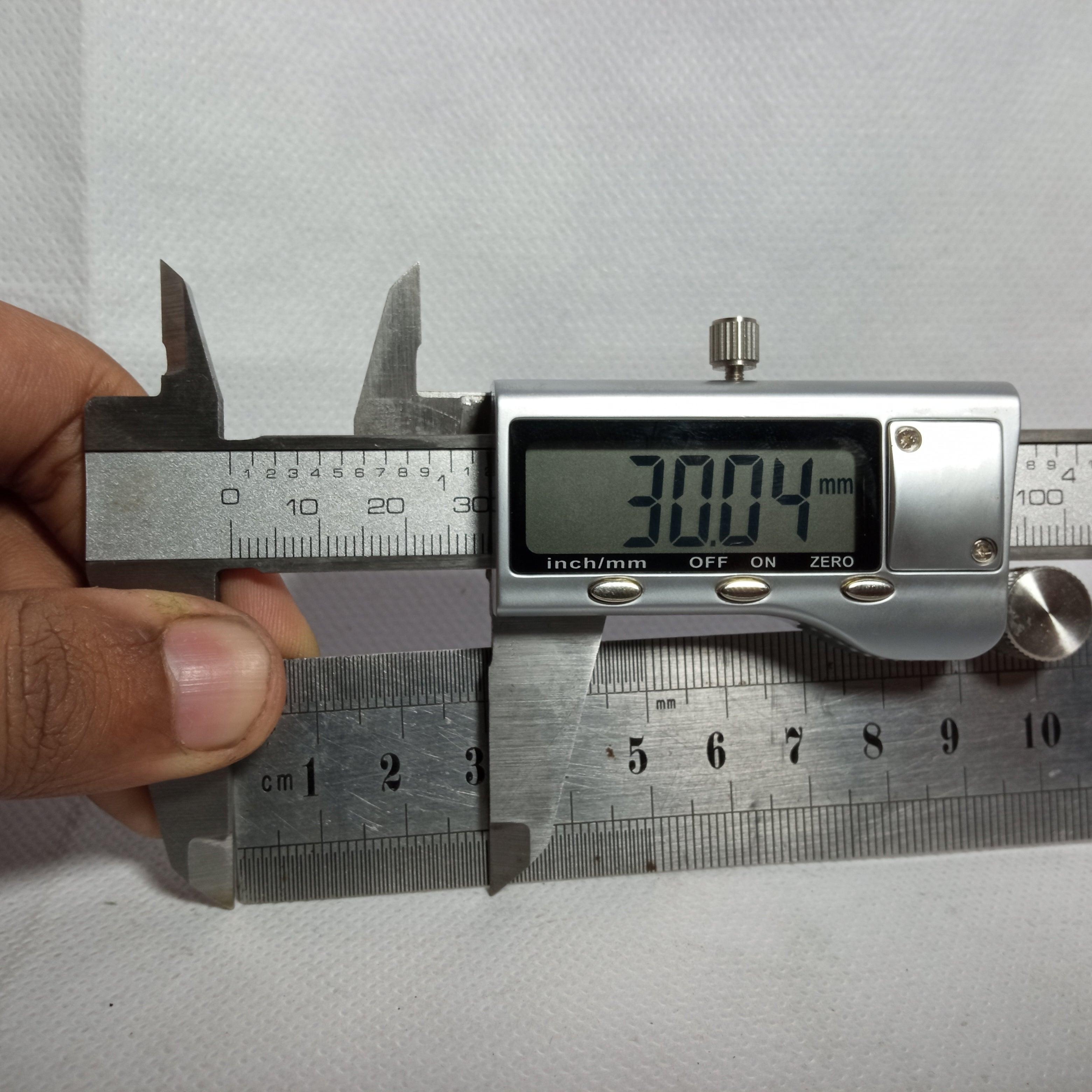 Metal 6 Inch 150mm Stainless Steel Digital Vernier Caliper in Pakistan - industryparts.pk