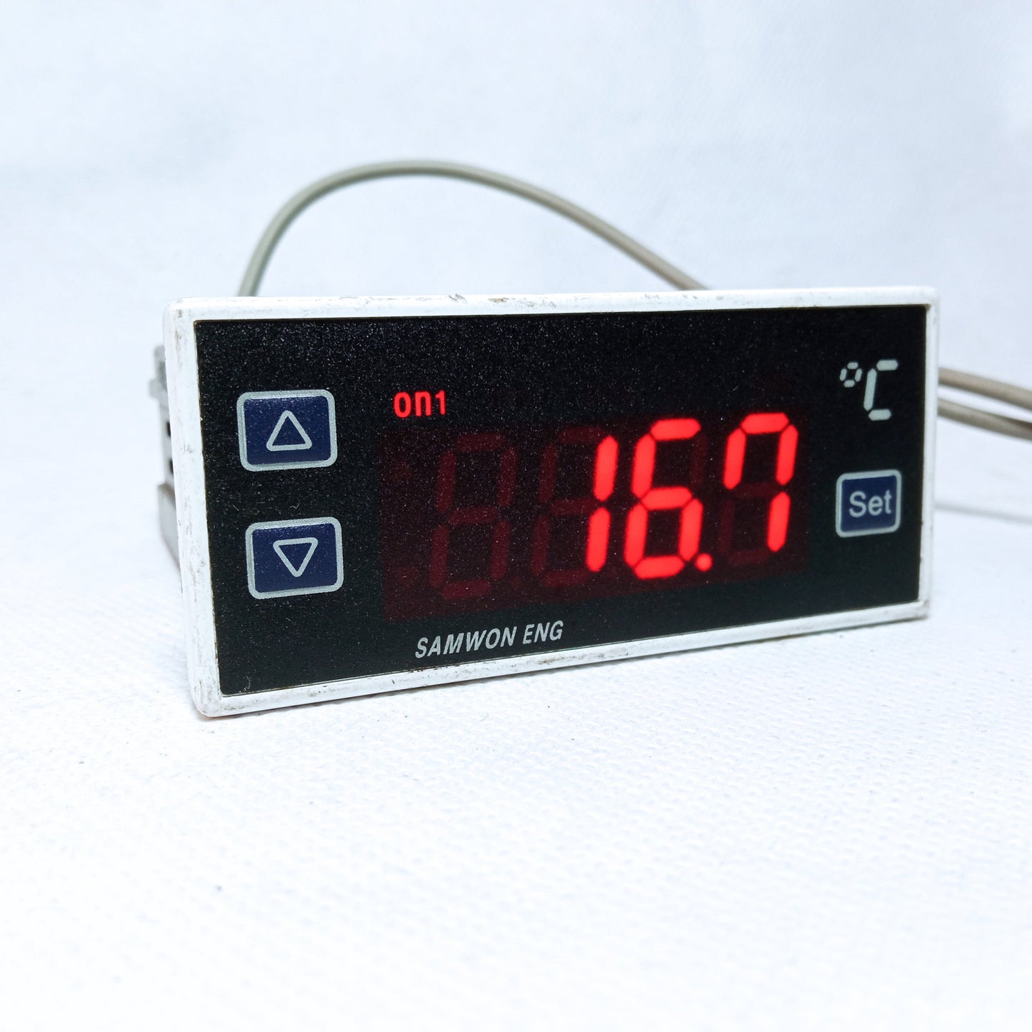 SAMWON ENG SU-105K Temperature Controller Lotted in Pakistan - industryparts.pk