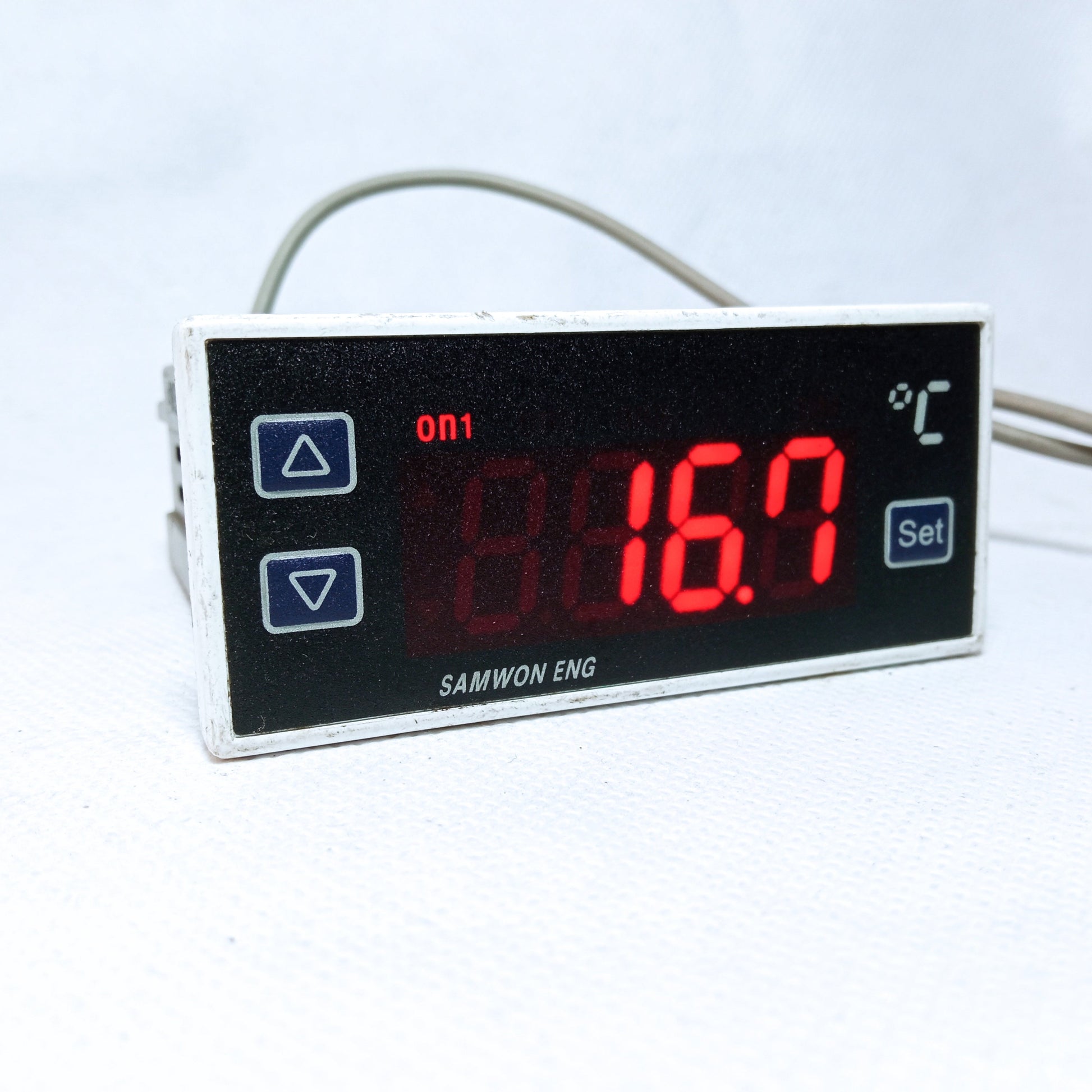 SAMWON ENG SU-105K Temperature Controller Lotted in Pakistan - industryparts.pk