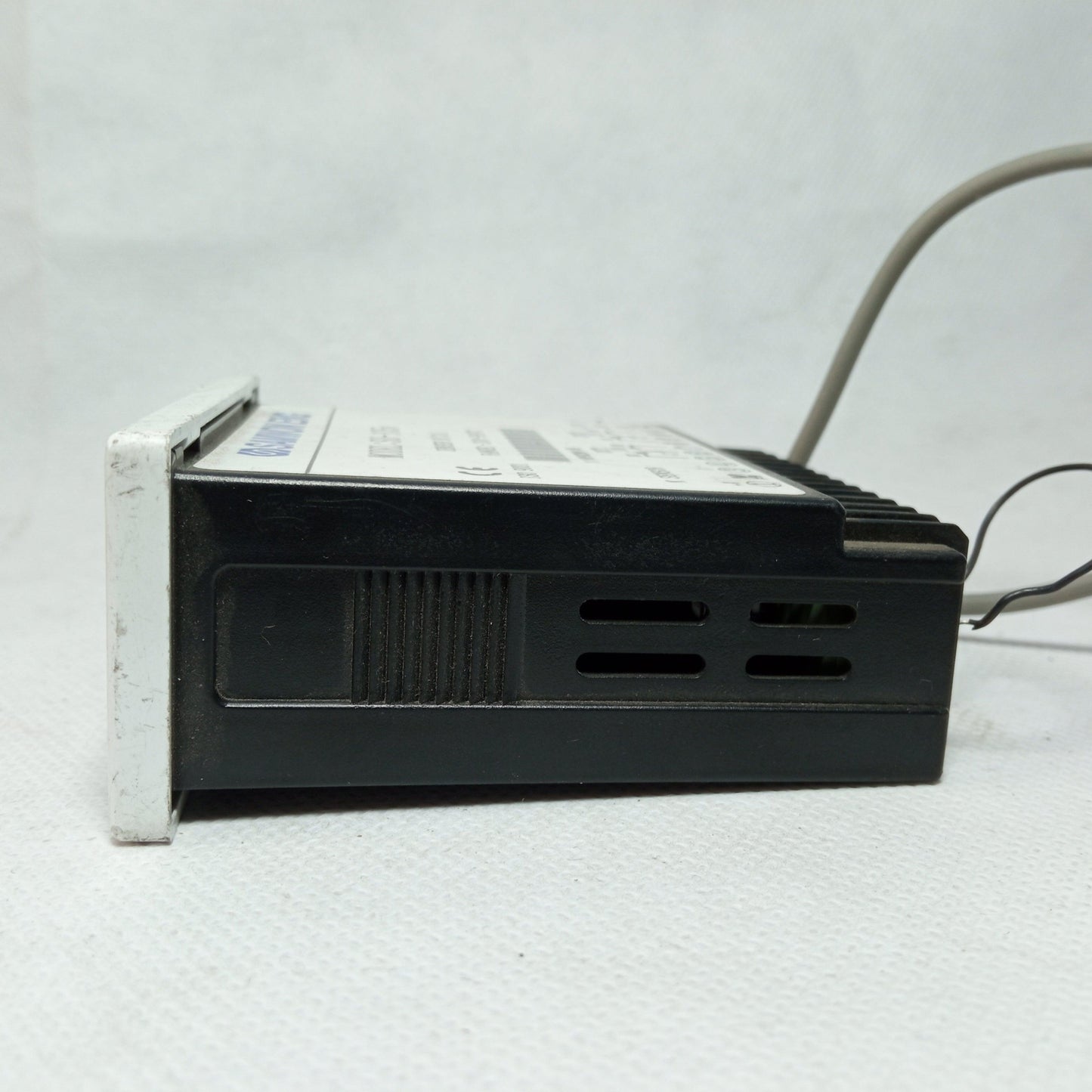 SAMWON ENG SU-105K Temperature Controller Lotted in Pakistan - industryparts.pk