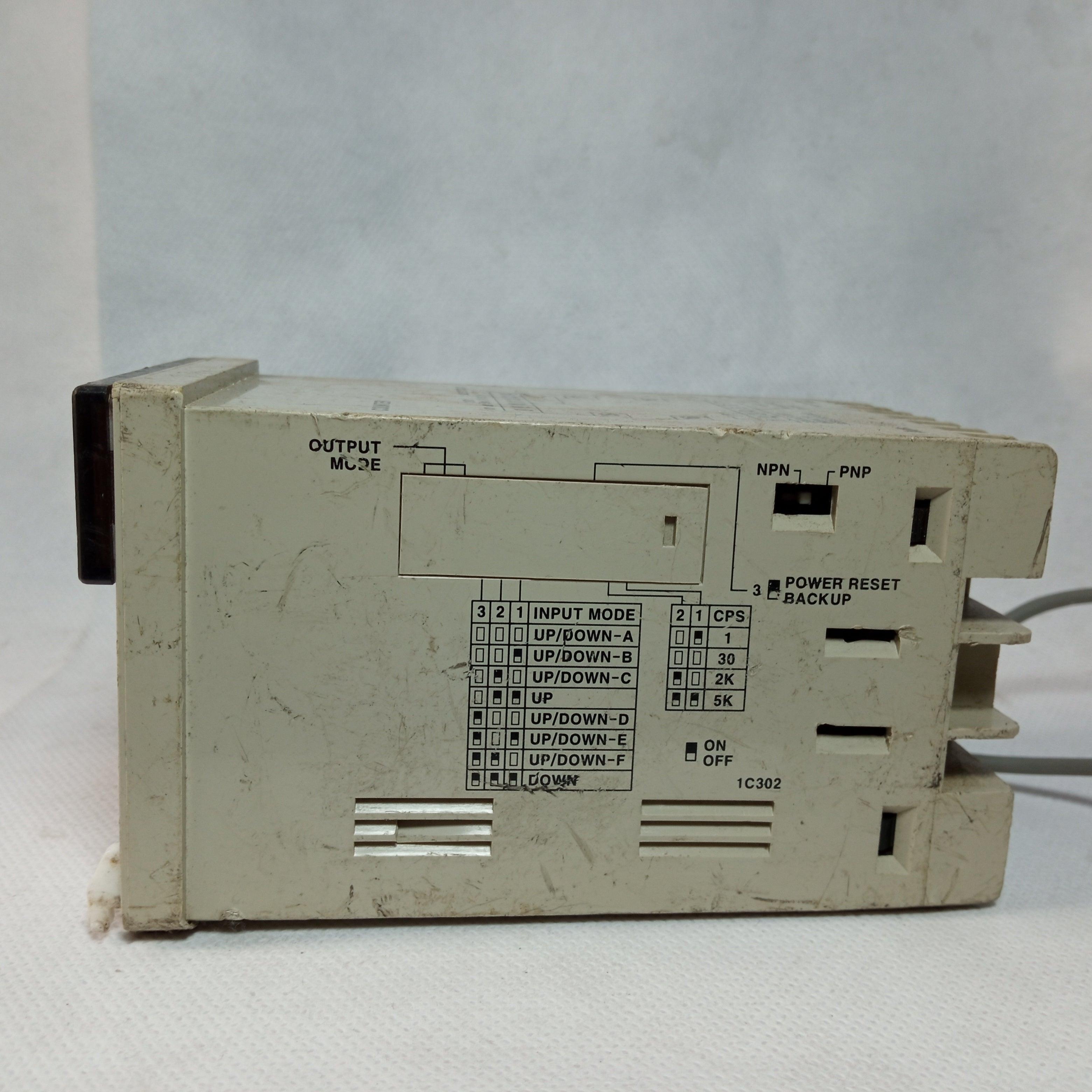 Autonics F8A 8 Digit Up Down Counter Lotted in Pakistan - industryparts.pk