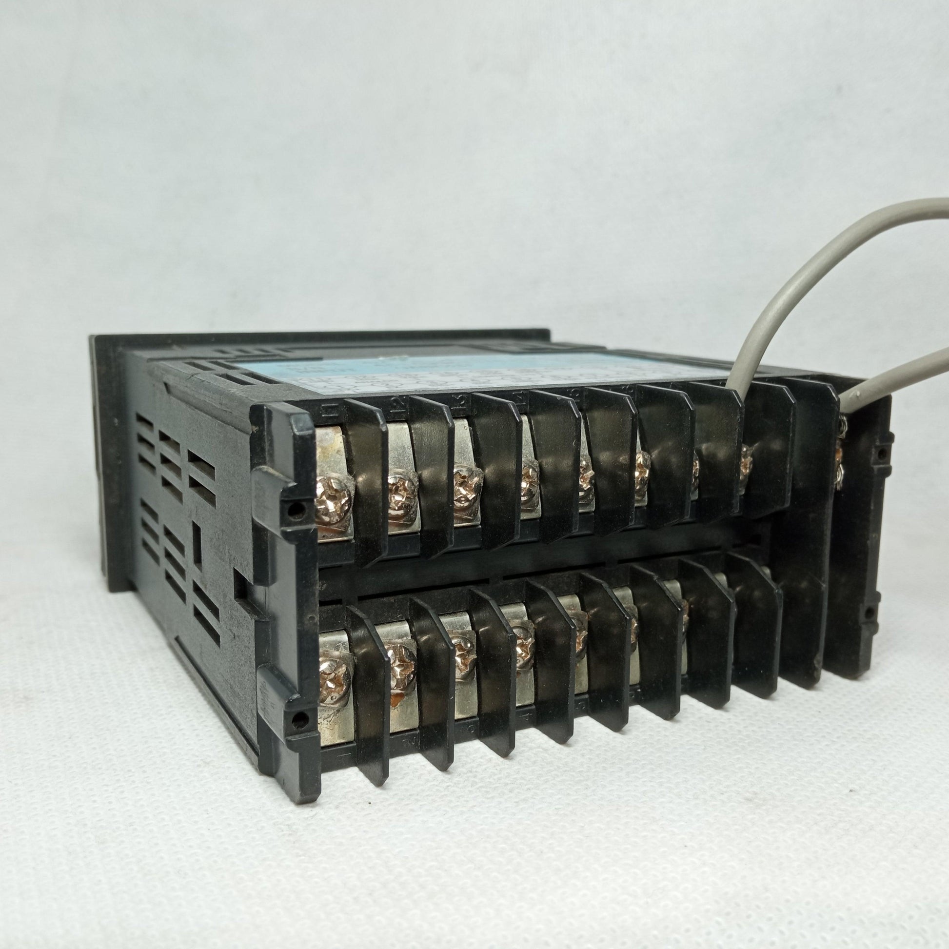 Digital Indicator in Pakistan - industryparts.pk
