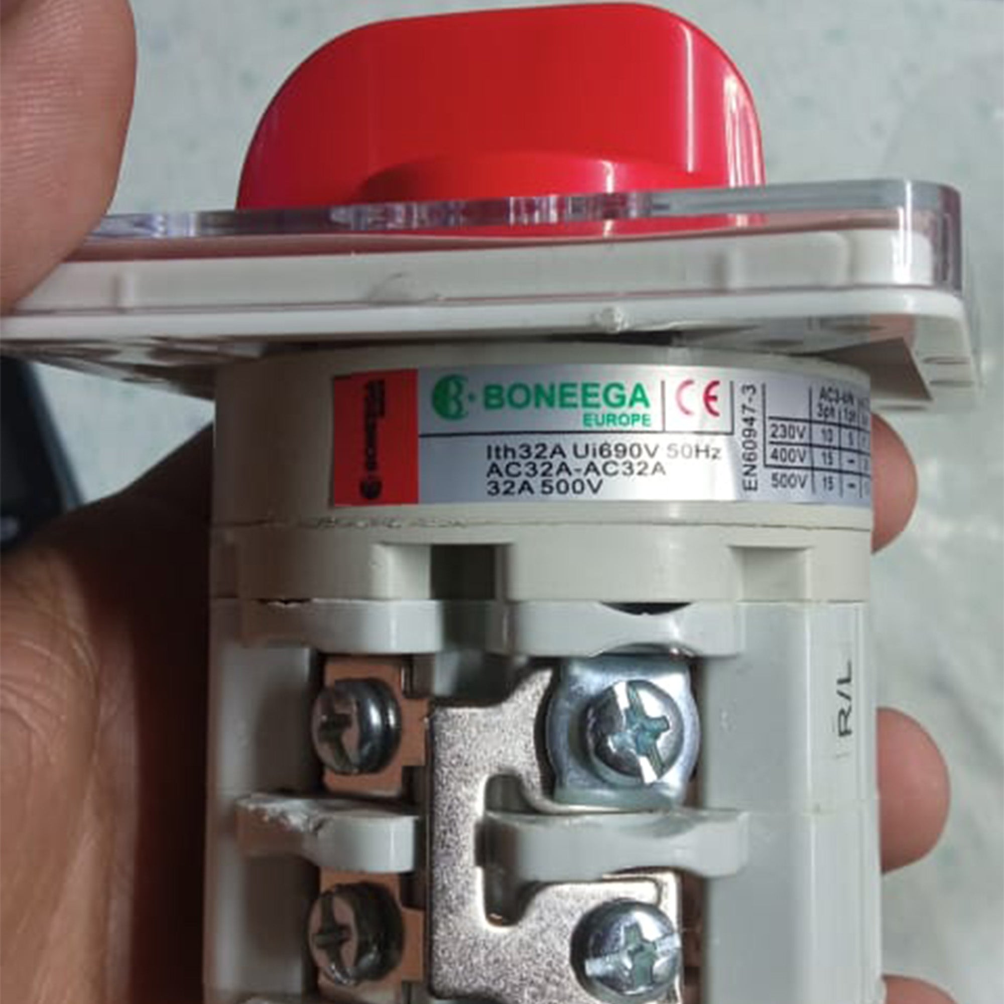 Boneega Phase Selector Switch 2 Pole in Pakistan - industryparts.pk