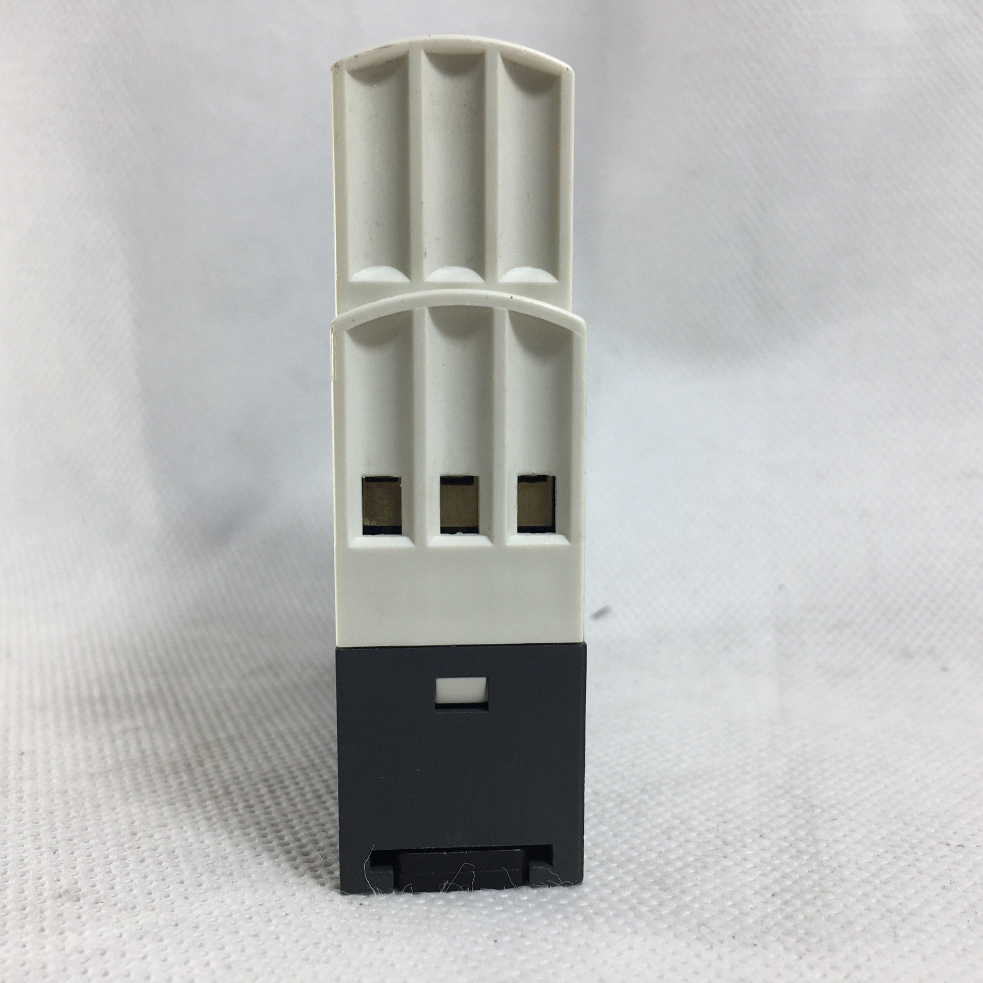 RM4TR32 1pcs New Schneider Relay in Pakistan - industryparts.pk