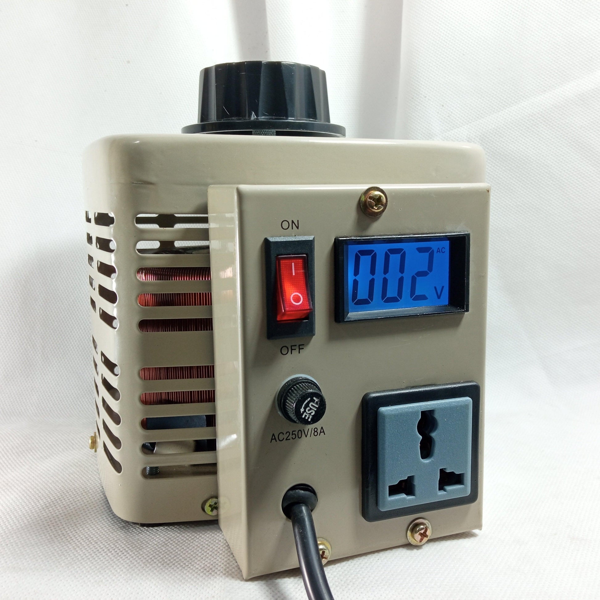 8amp Single Phase Ac 2kVA Voltage Regulators Variable Transformer Variac in Pakistan - industryparts.pk