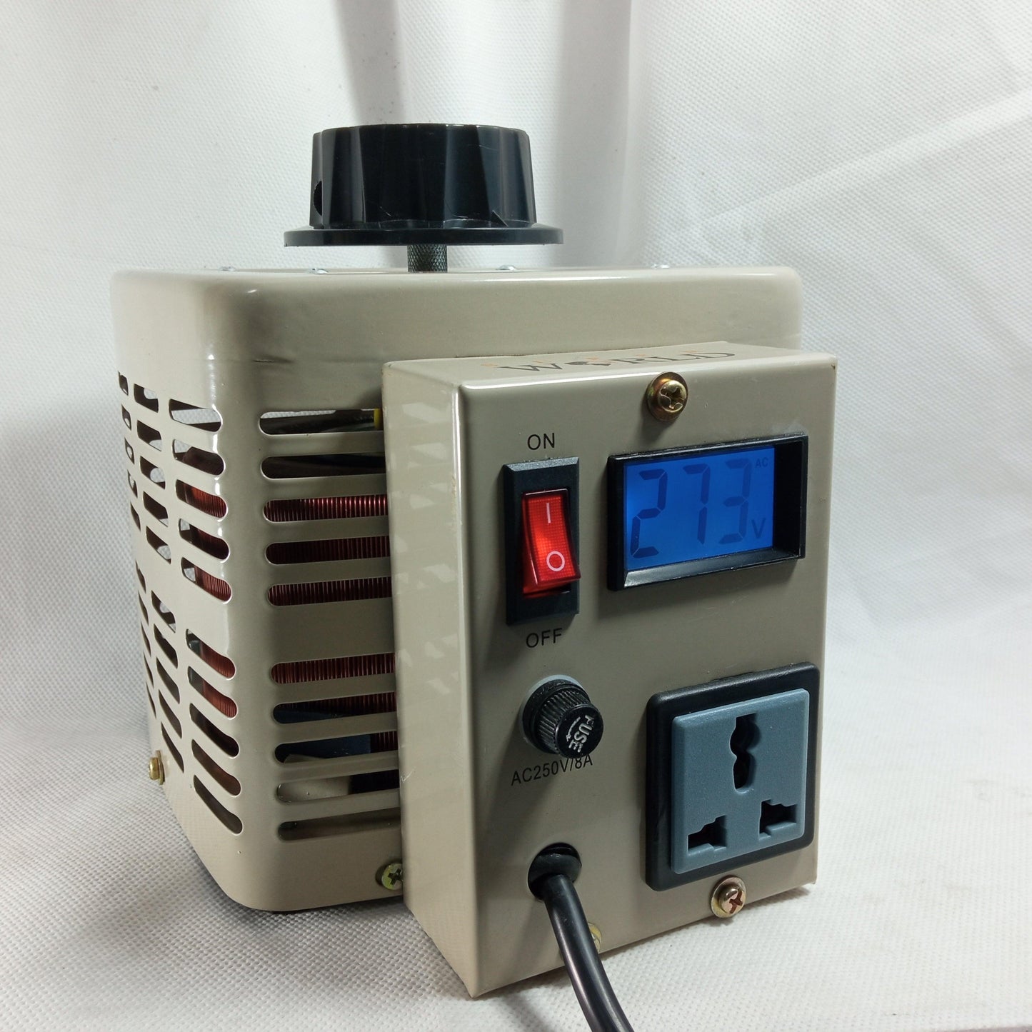 8amp Single Phase Ac 2kVA Voltage Regulators Variable Transformer Variac in Pakistan - industryparts.pk