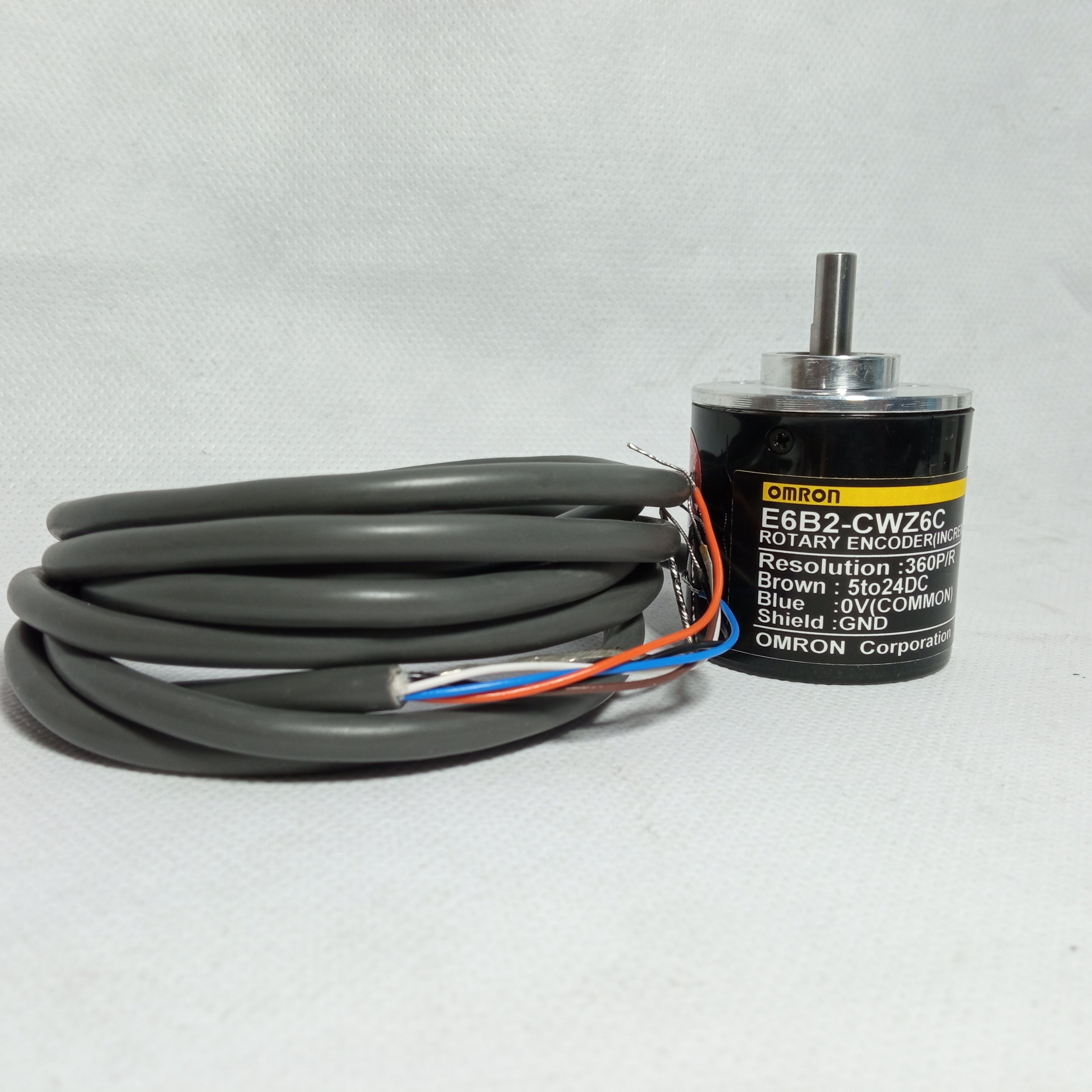 360PPR OMRON Incremental Rotary Encoder E6B2-CWZ6C in Pakistan - industryparts.pk