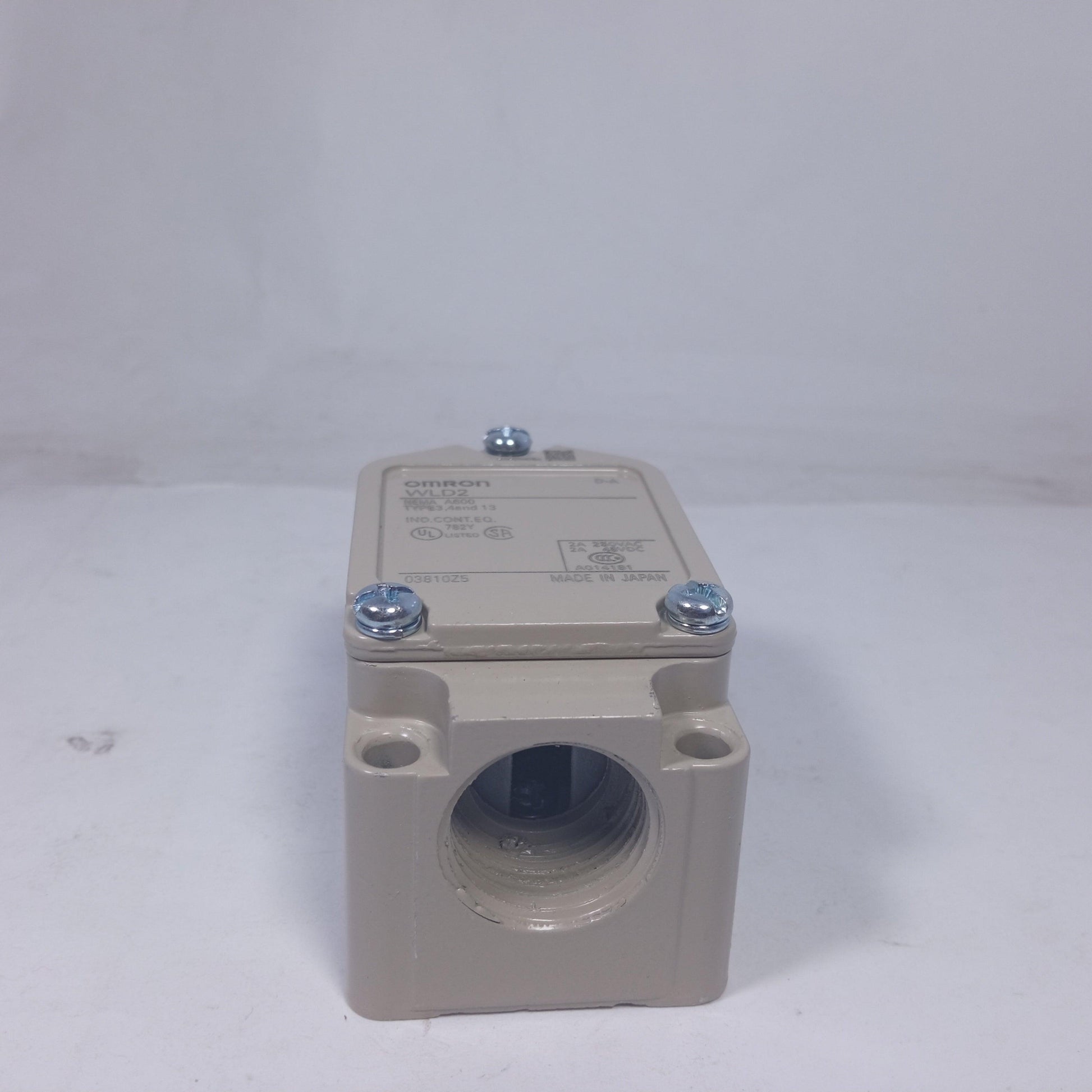 6amps WLD2 Omron Limit Switches in Pakistan - industryparts.pk