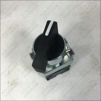22mm Rotary Selector Switch 2 or 3 Position XB2-BJ25 in Pakistan - industryparts.pk