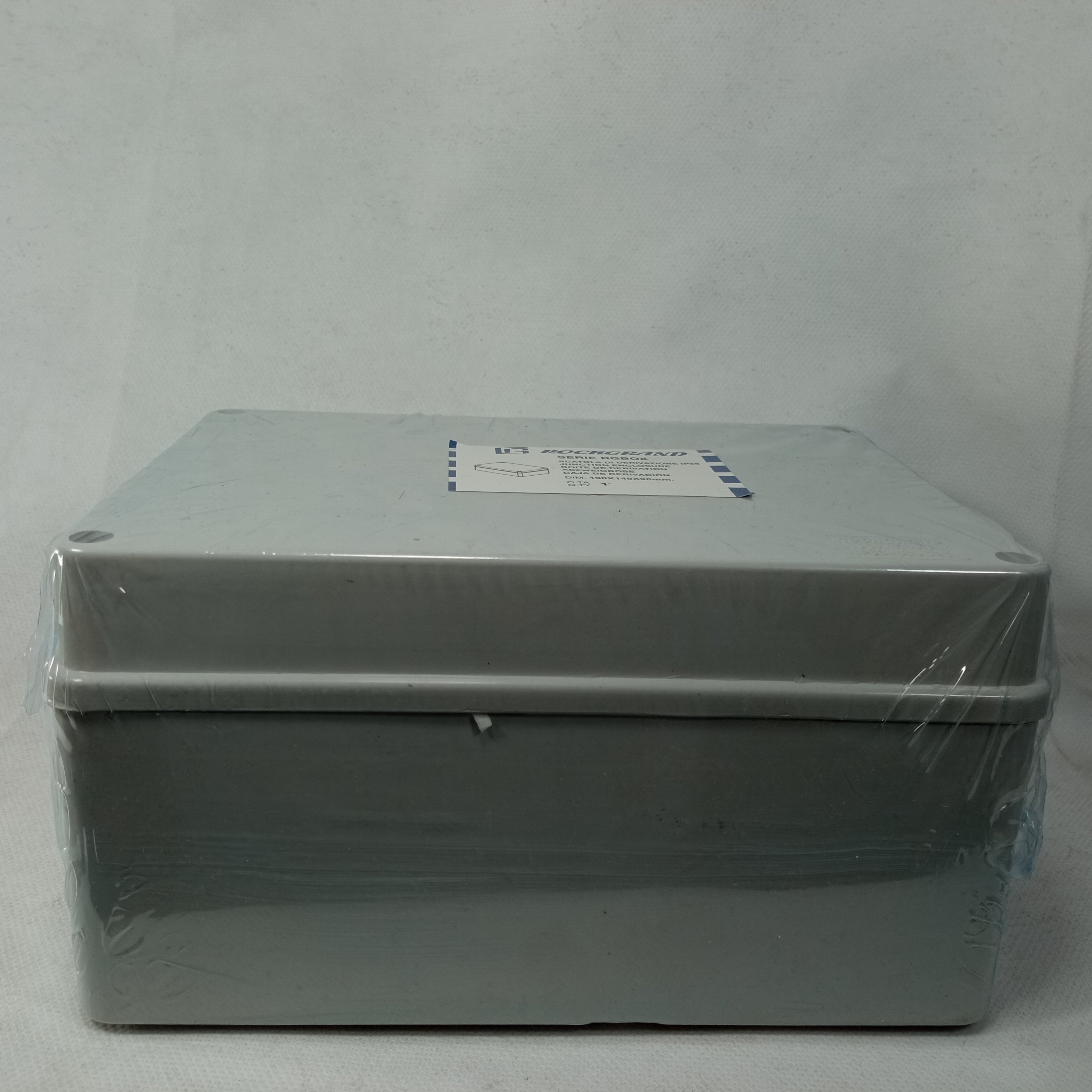 8 Inches Rectangle IP56 Adaptable PVC Junction Box 190 x 140 x 90mm in Pakistan - industryparts.pk