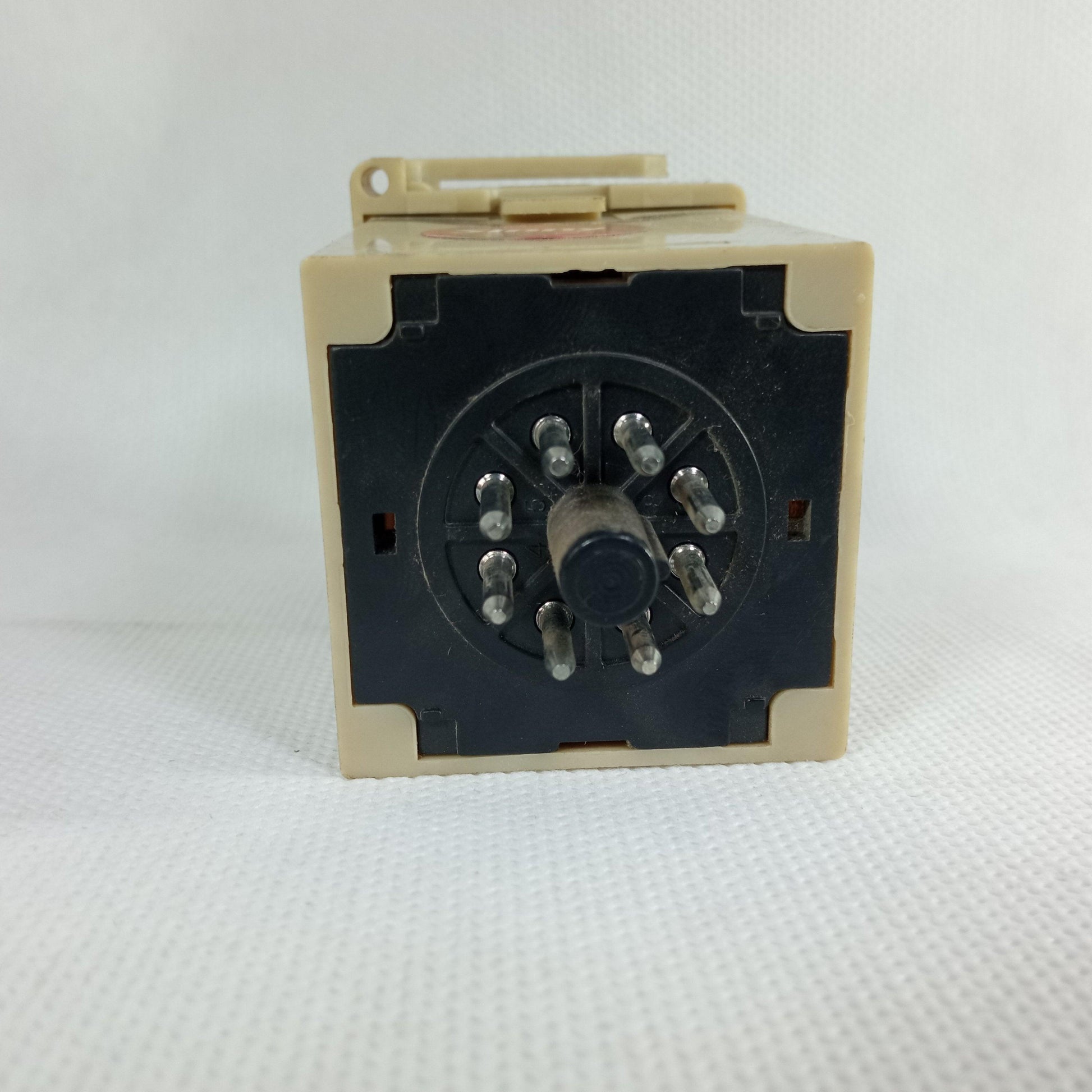 Sinny SN E5C2 Temperature Controller 0-100C in Pakistan - industryparts.pk