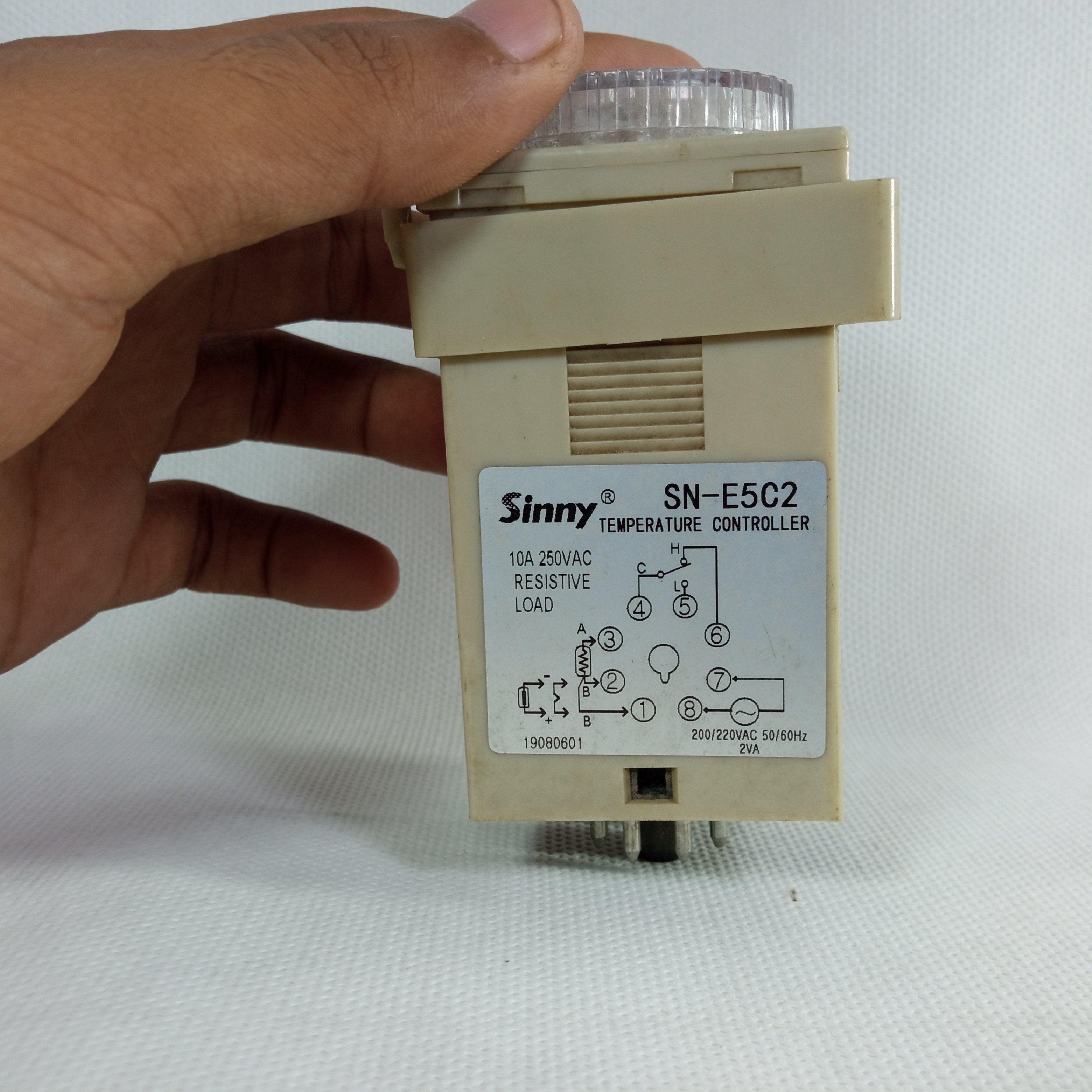 Sinny SN E5C2 Temperature Controller 0-100C in Pakistan - industryparts.pk