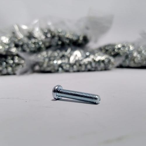 Pan Head Screw (1000 pcs) IRON - industryparts.pk