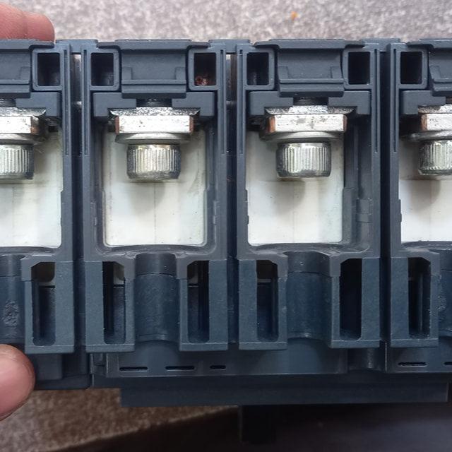 Schneider NSX 250F 4pol 250A MCCB Circuit Breaker in Pakistan