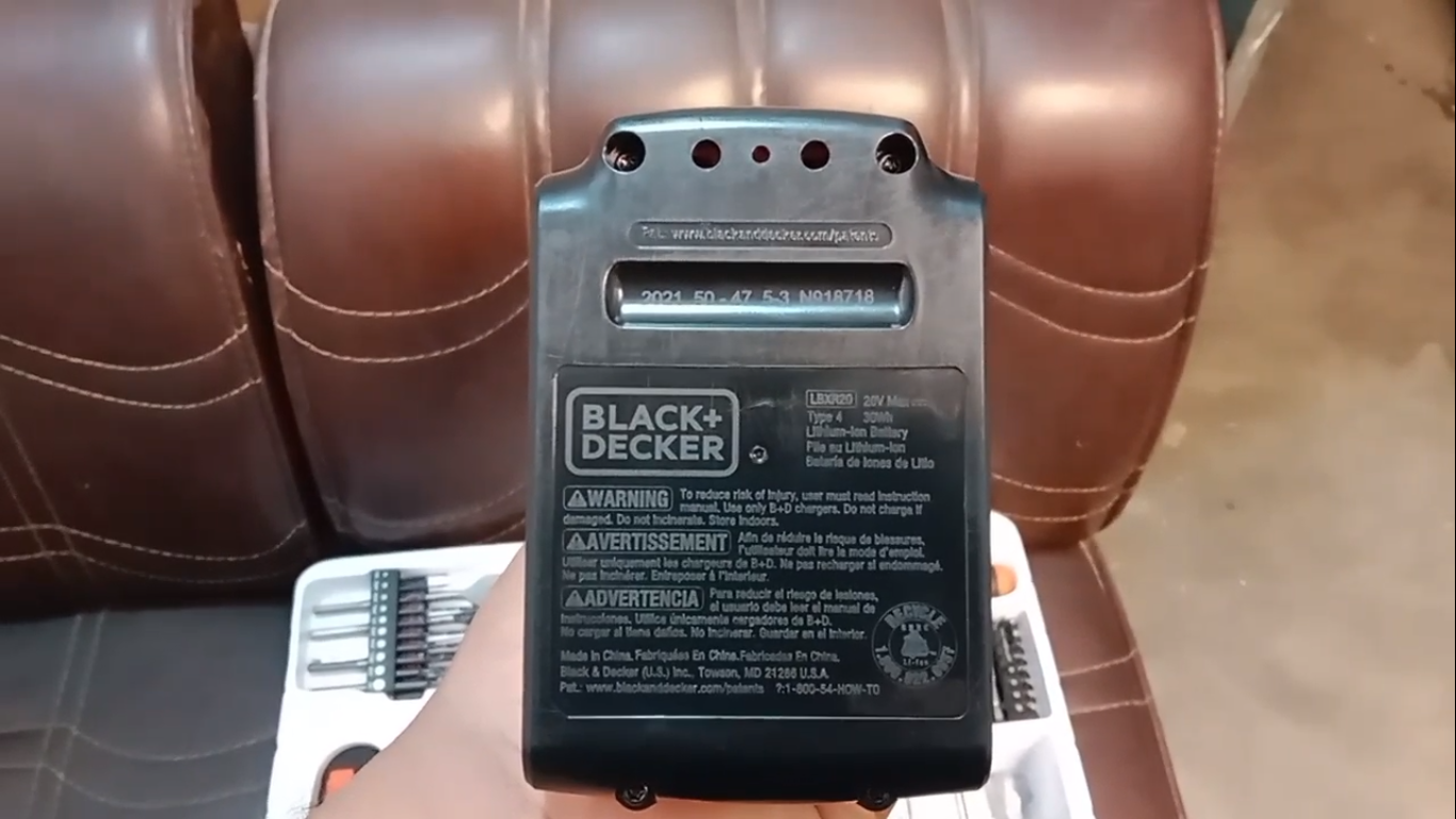 BLACK+DECKER 58 PIECE PROJECT KIT AND DRILL/DRIVER in Pakistan