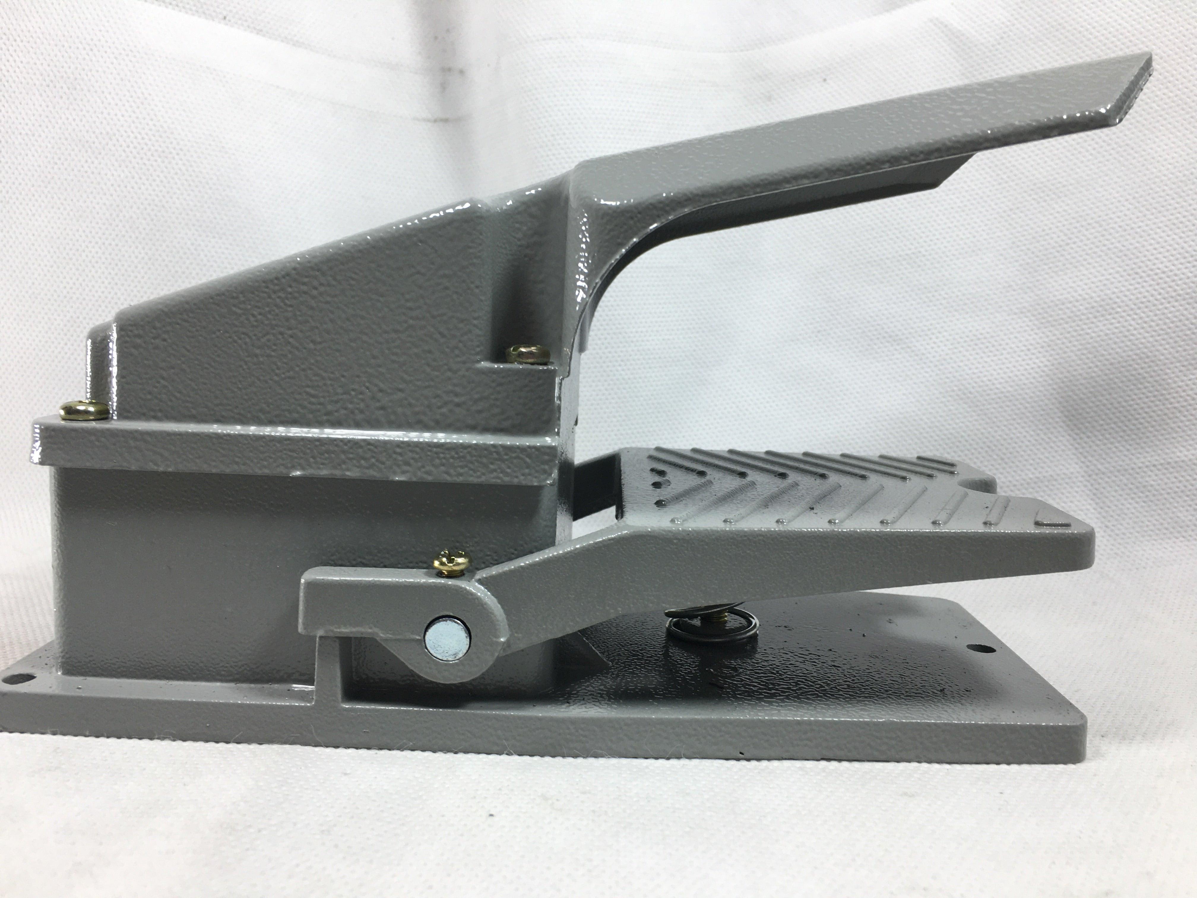 LT4 Foot Switch Pedal 10A 220V-380V AC in Pakistan - industryparts.pk