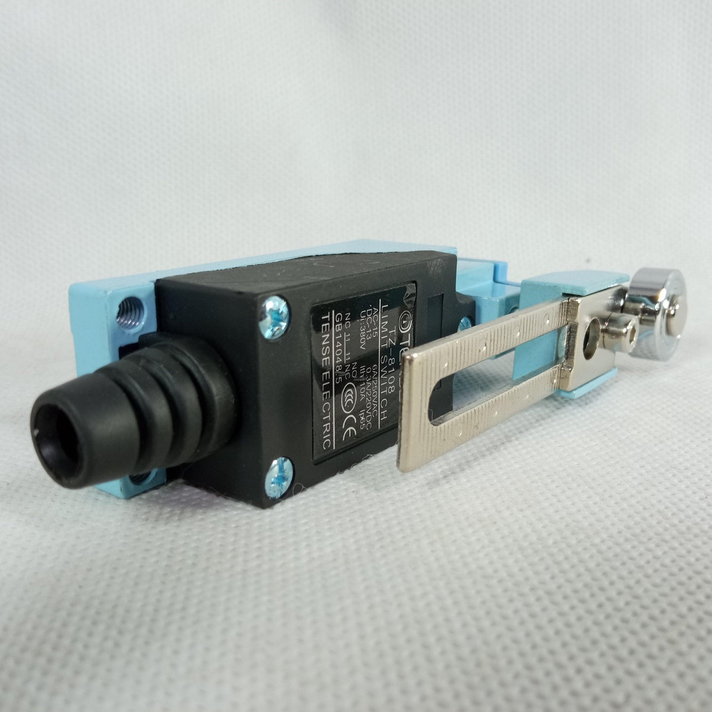 TZ 8108 Limit Switch Micro Switch in Pakistan - industryparts.pk