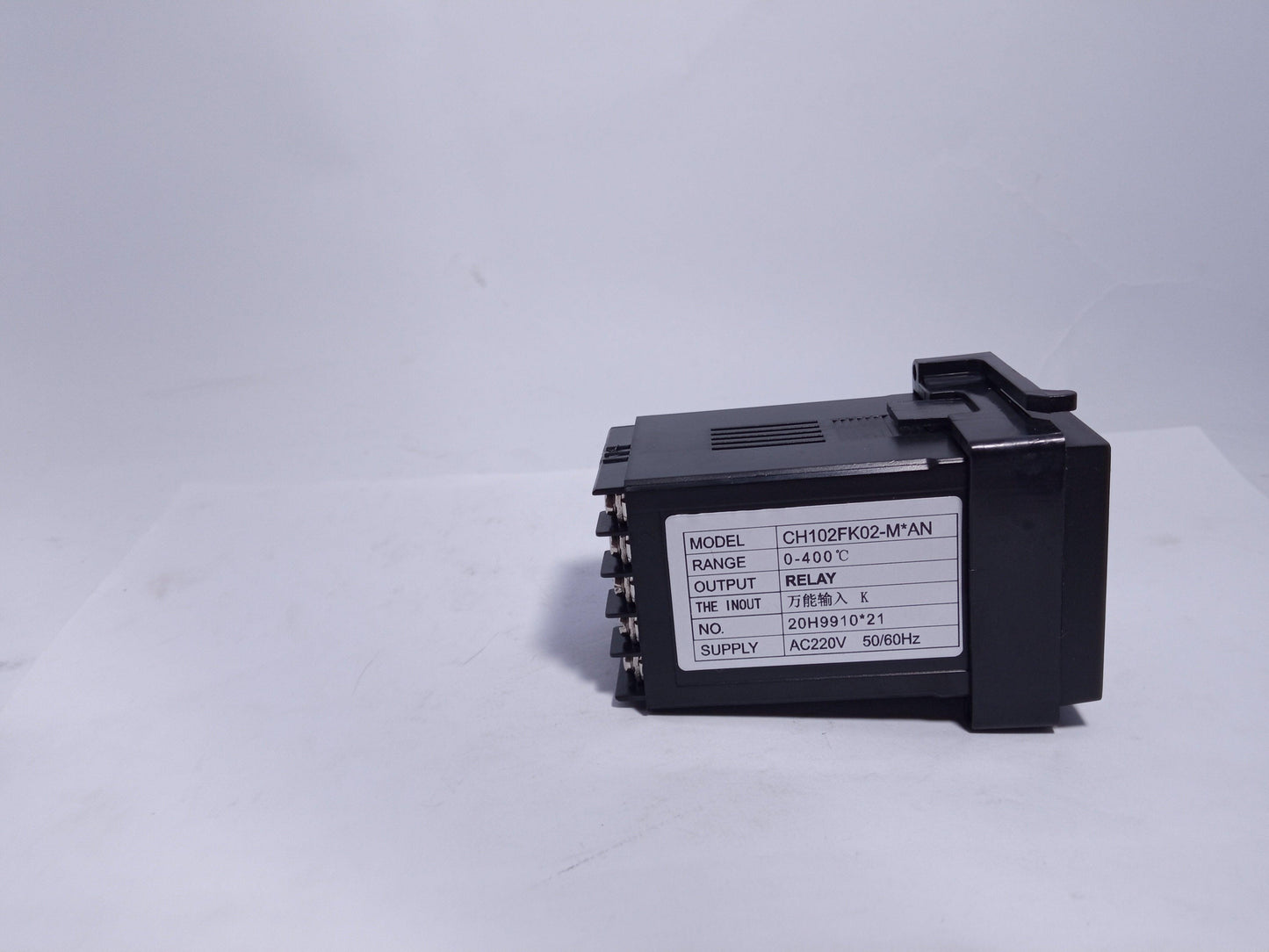 CH102 Digital Display PID Intelligent Temperature Controller in Pakistan - industryparts.pk