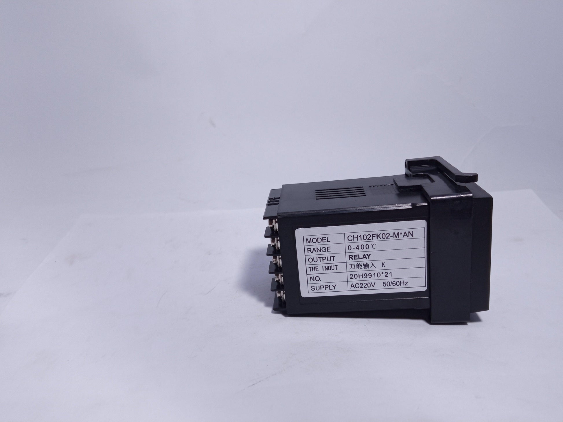 CH102 Digital Display PID Intelligent Temperature Controller in Pakistan - industryparts.pk