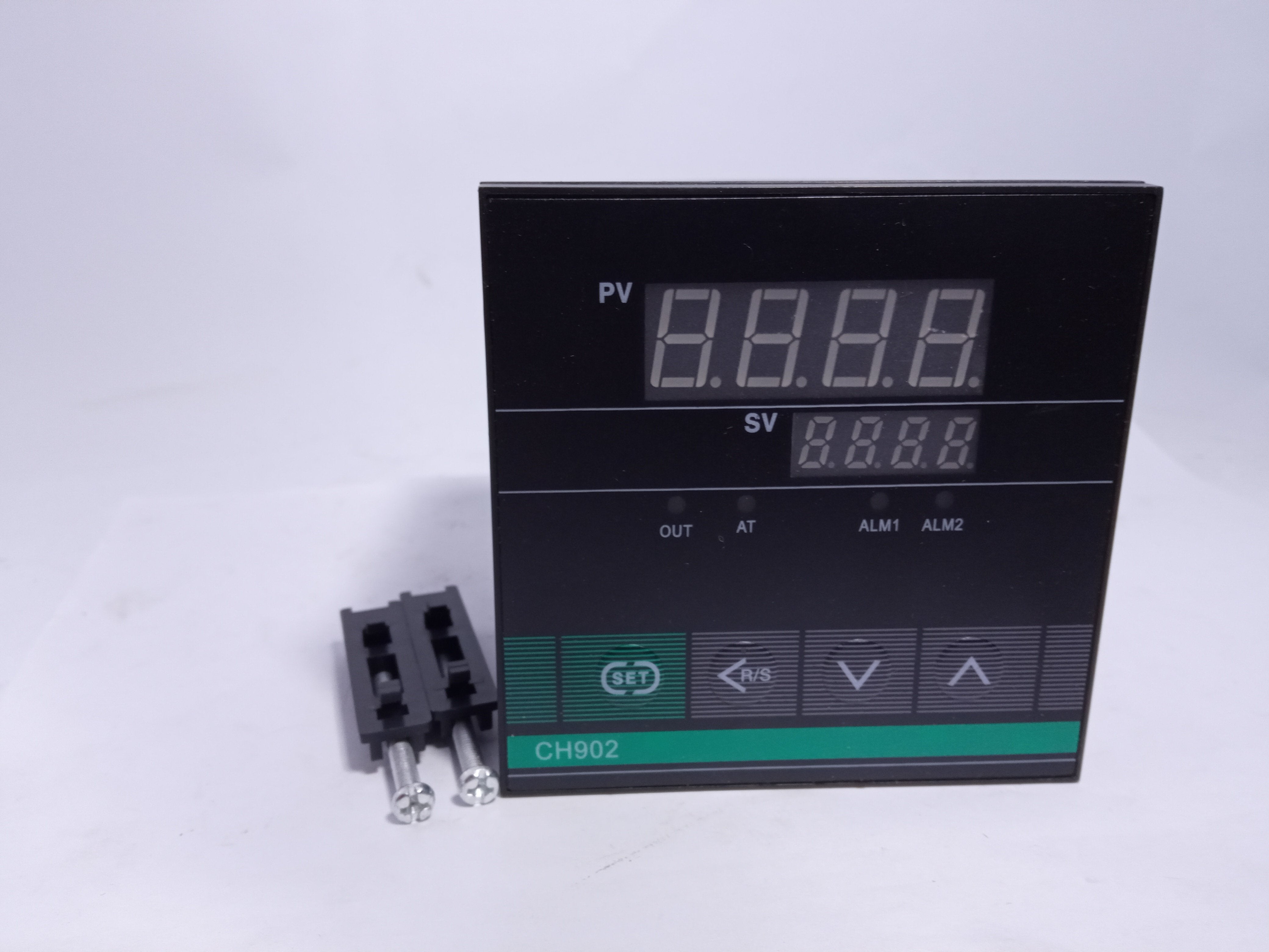 Digital Temperature Controller CH902 in Pakistan - industryparts.pk