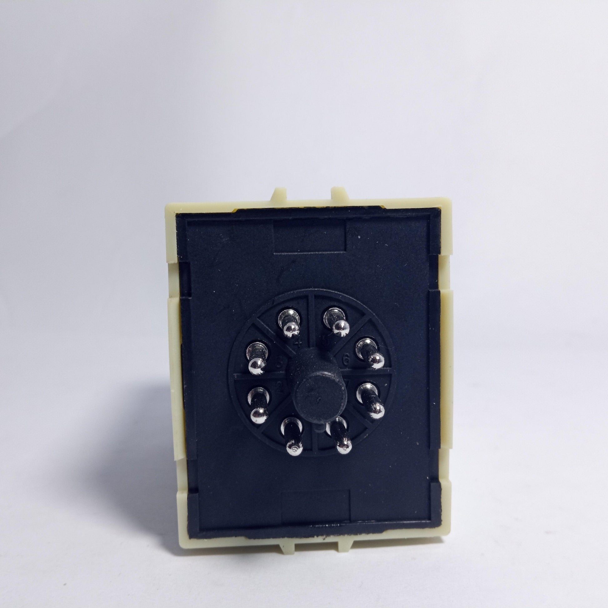 ST3P A-B Super Timer AC220V (FUF) in Pakistan - industryparts.pk