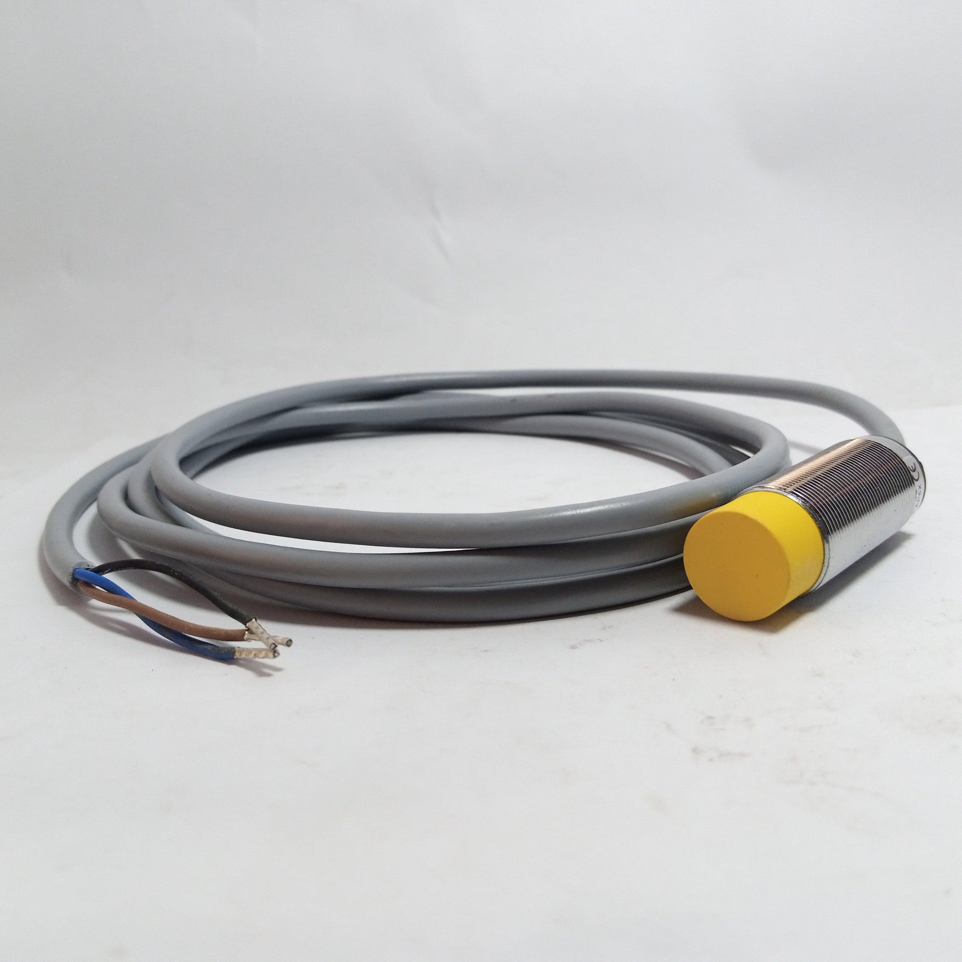 NI8-M18-AP6X Inductive Sensor (TURCK) - industryparts.pk