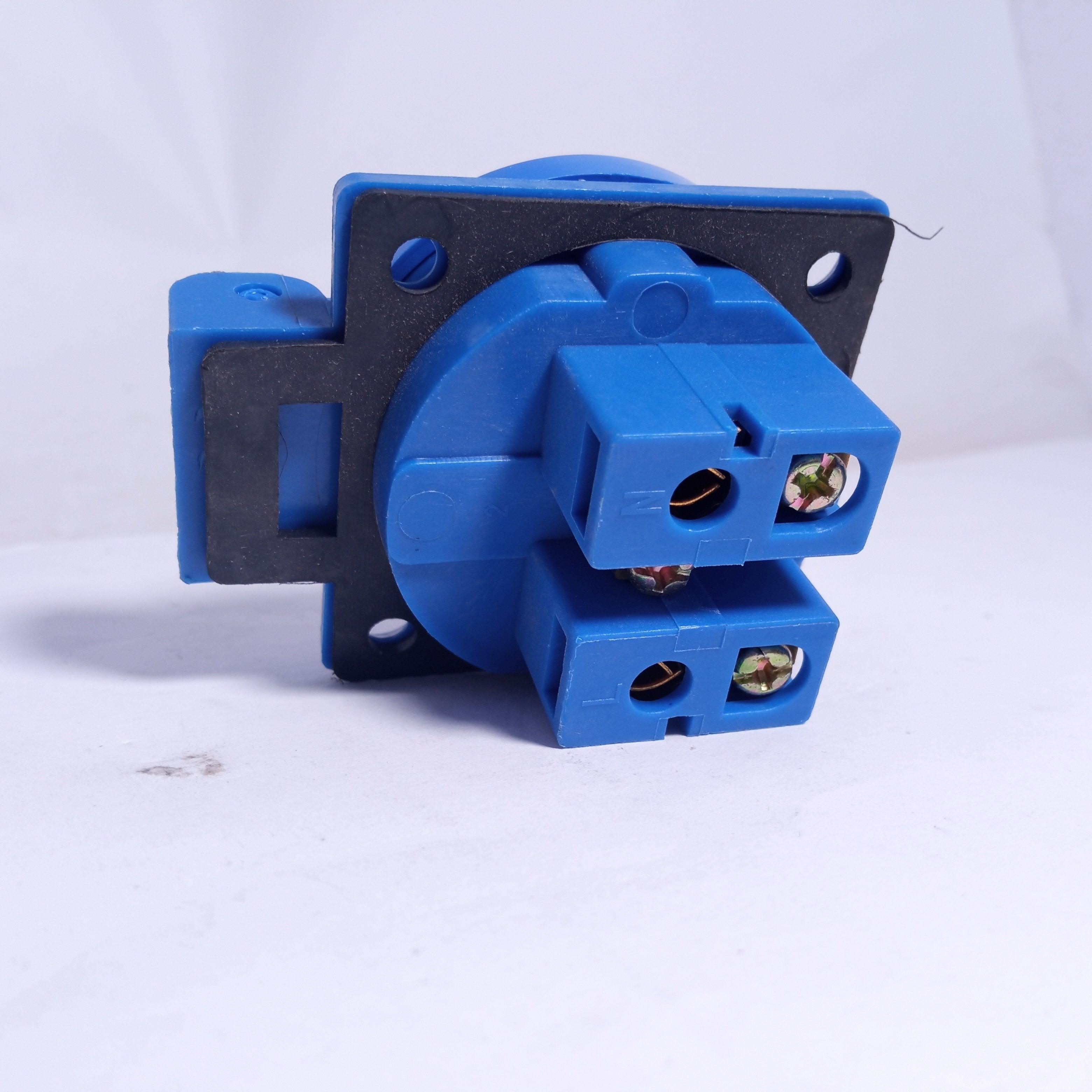 Single-phase 16A 200V-250V Industrial Socket - industryparts.pk