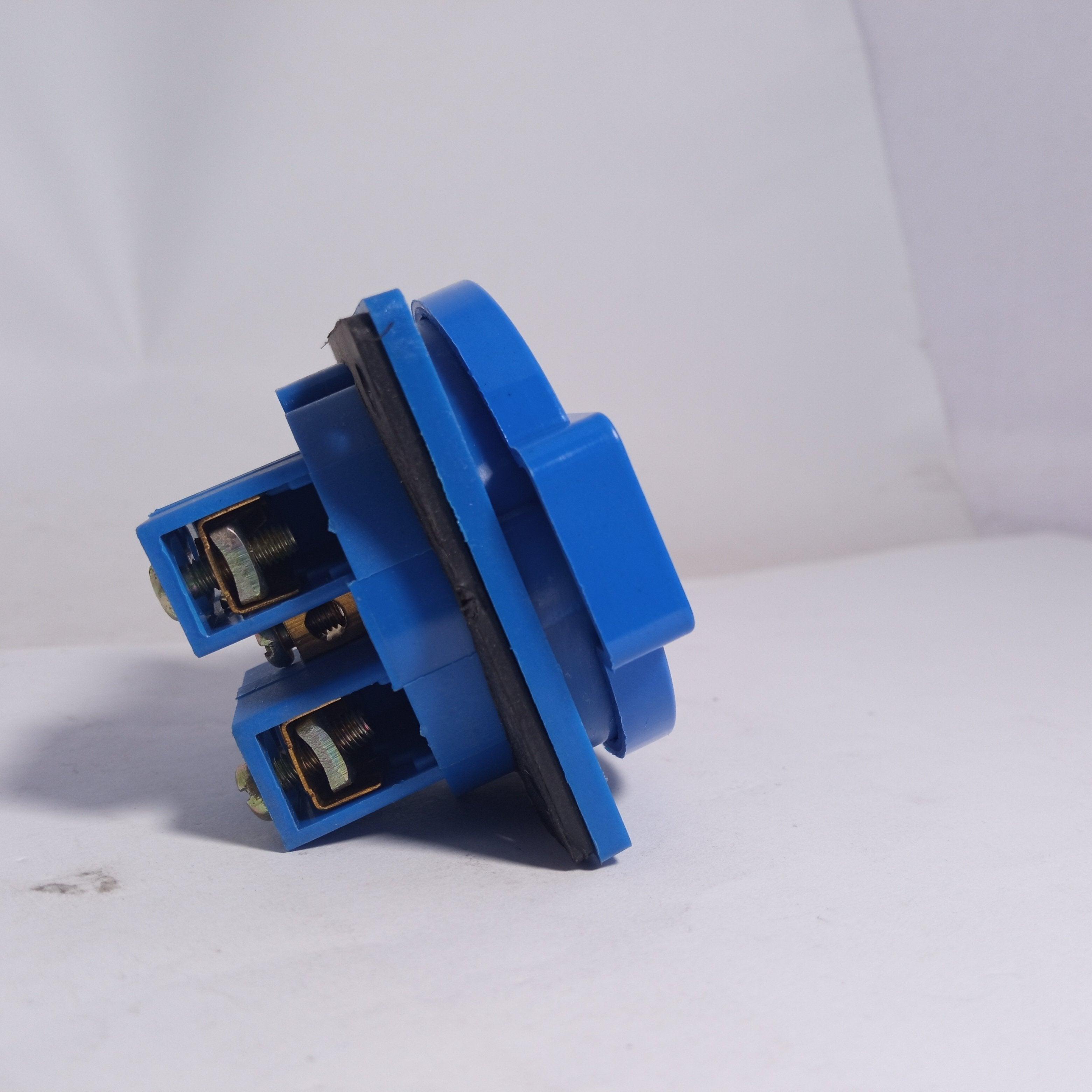 Single-phase 16A 200V-250V Industrial Socket - industryparts.pk