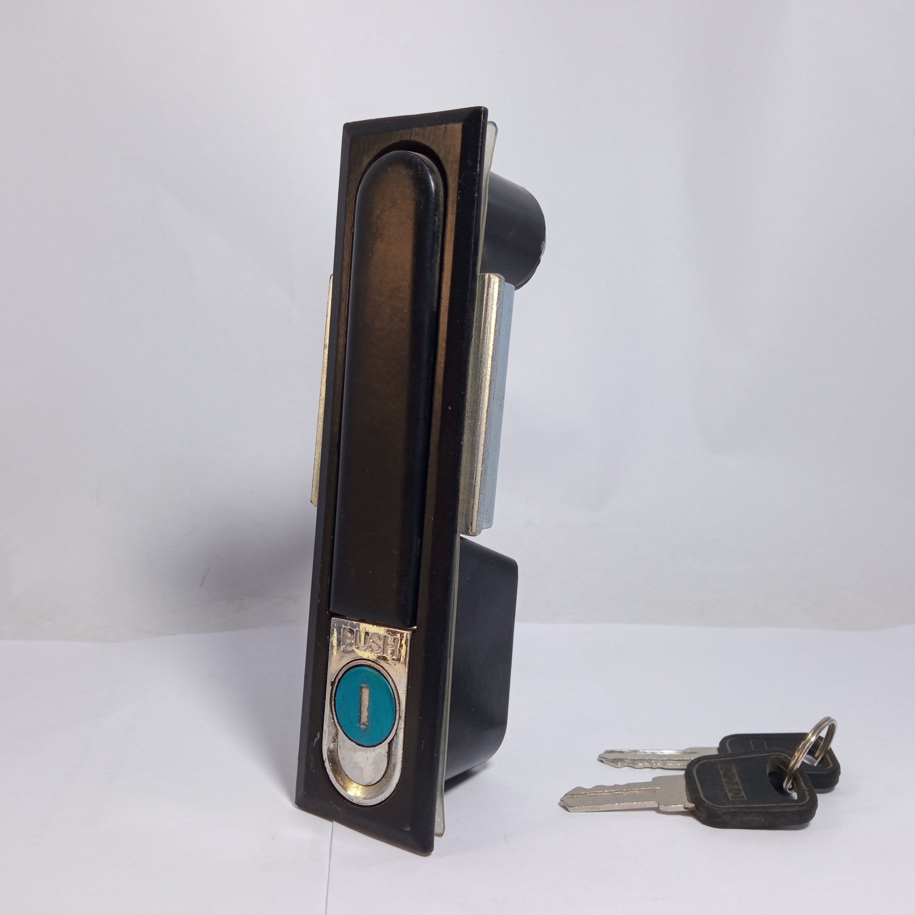 Electrical Cabinet and Panel Lock Push Handle with 2 Keys in Pakistan