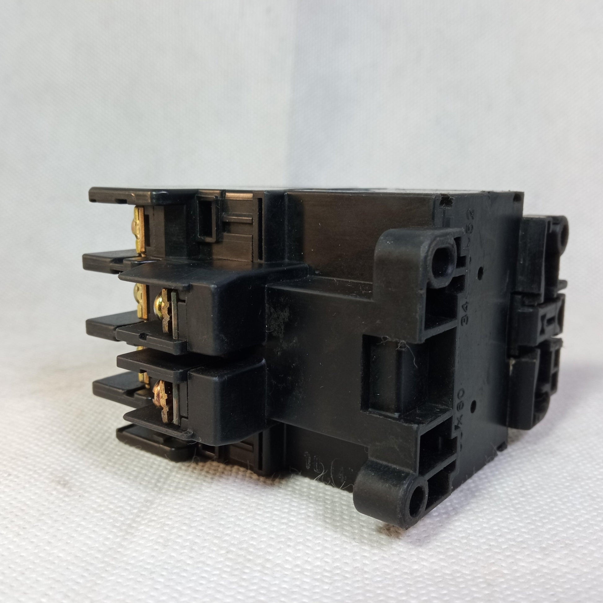 Fuji SC-4-0 Magnetic Contractors Lot in Pakistan - industryparts.pk