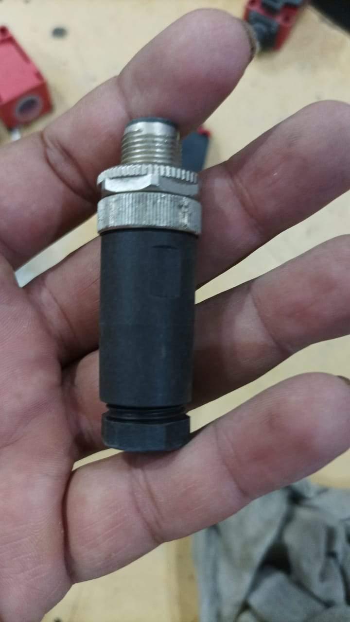 5 Pin Connector for Sensor Lead in Pakistan (lotted) - industryparts.pk