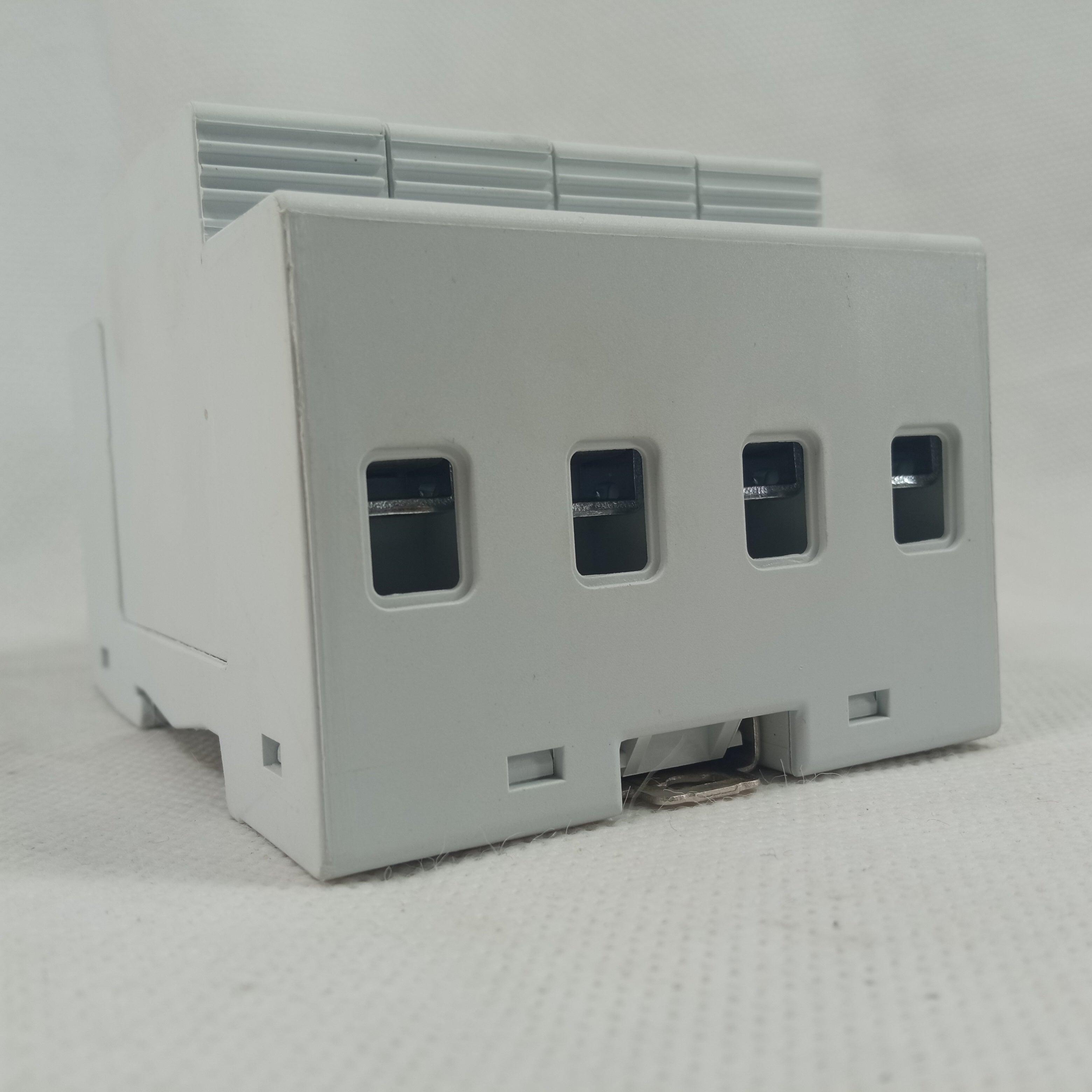 Schneider Surge Protection Device SZN SPD 4 Pole AC 385V in Pakistan - industryparts.pk