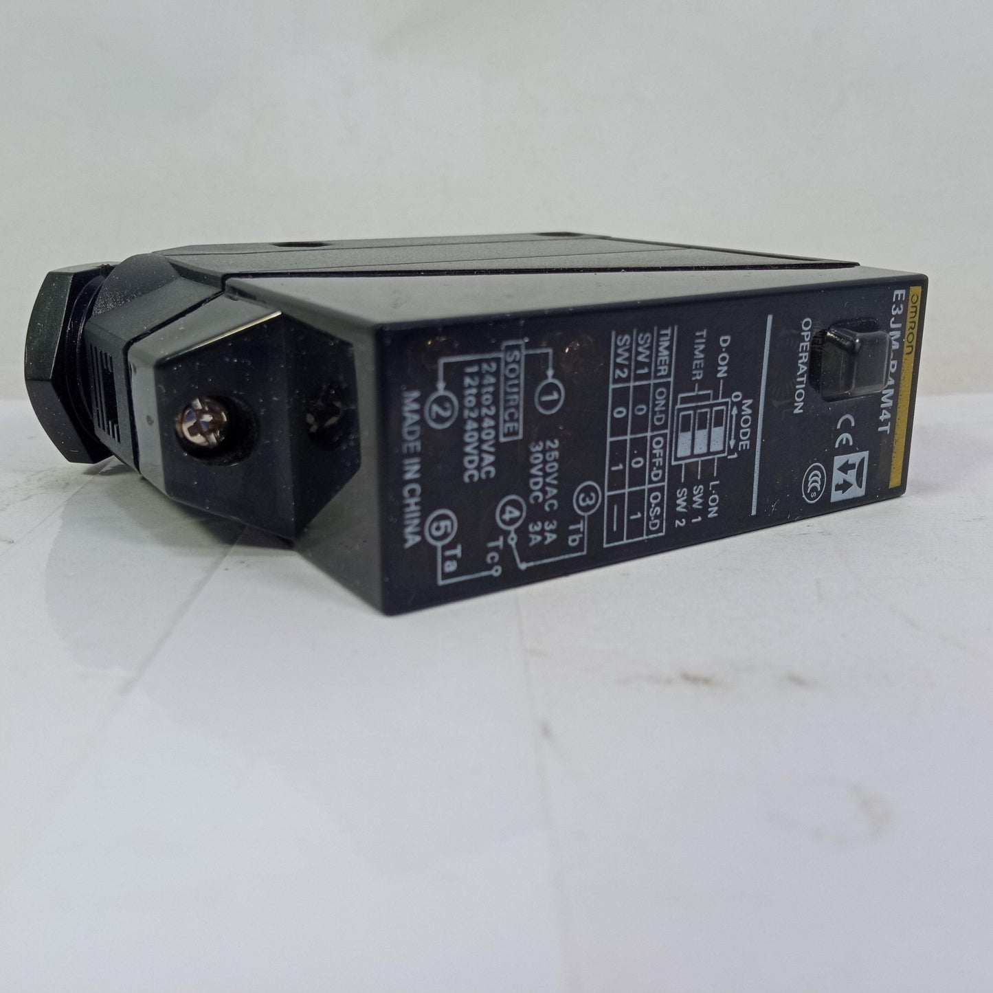 Omron E3JM-R4M4T Photoelectric Type Retro-Reflective Sensor - industryparts.pk