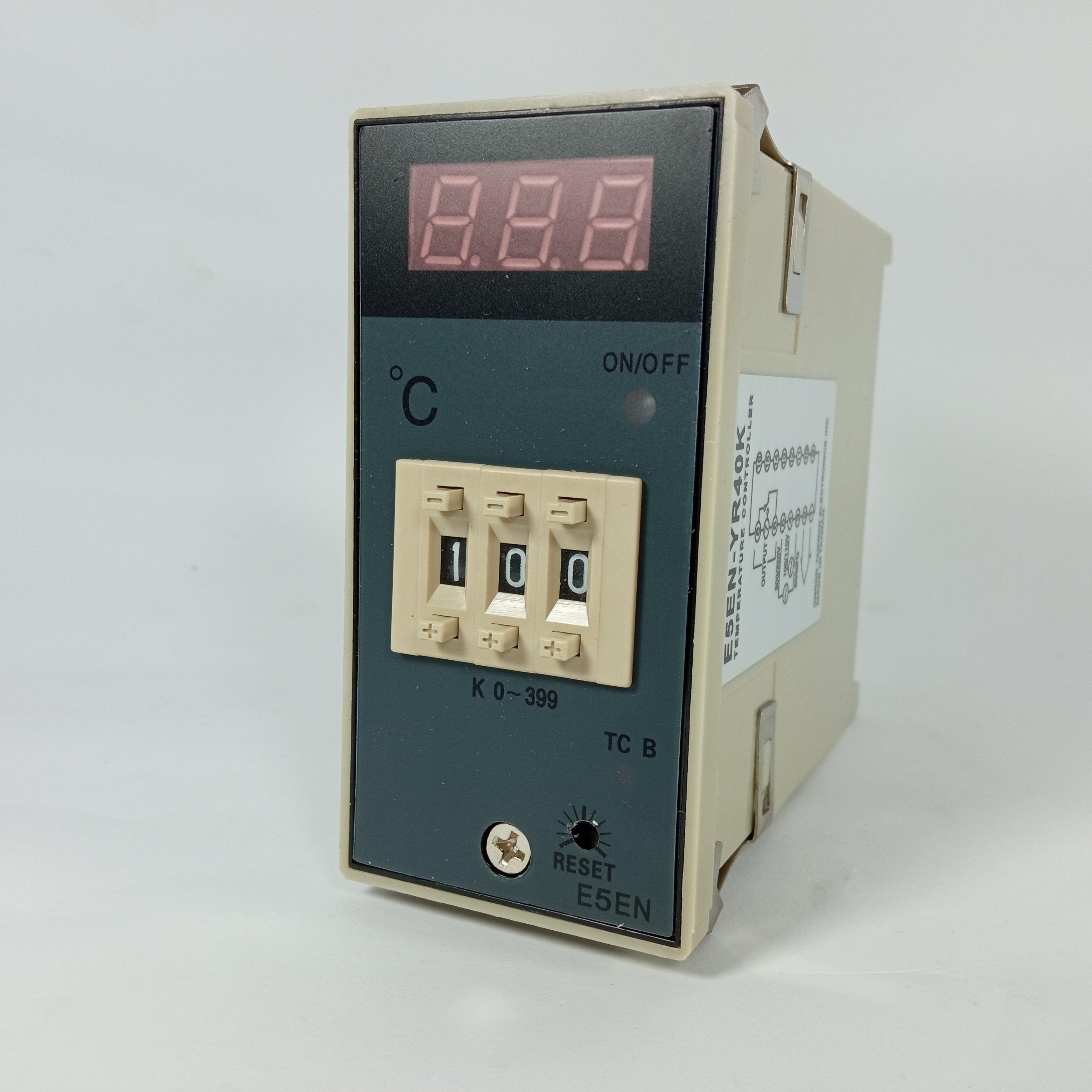 3-Digit LED Digital Temperature Controller E5EN-YR40K in Pakistan - industryparts.pk