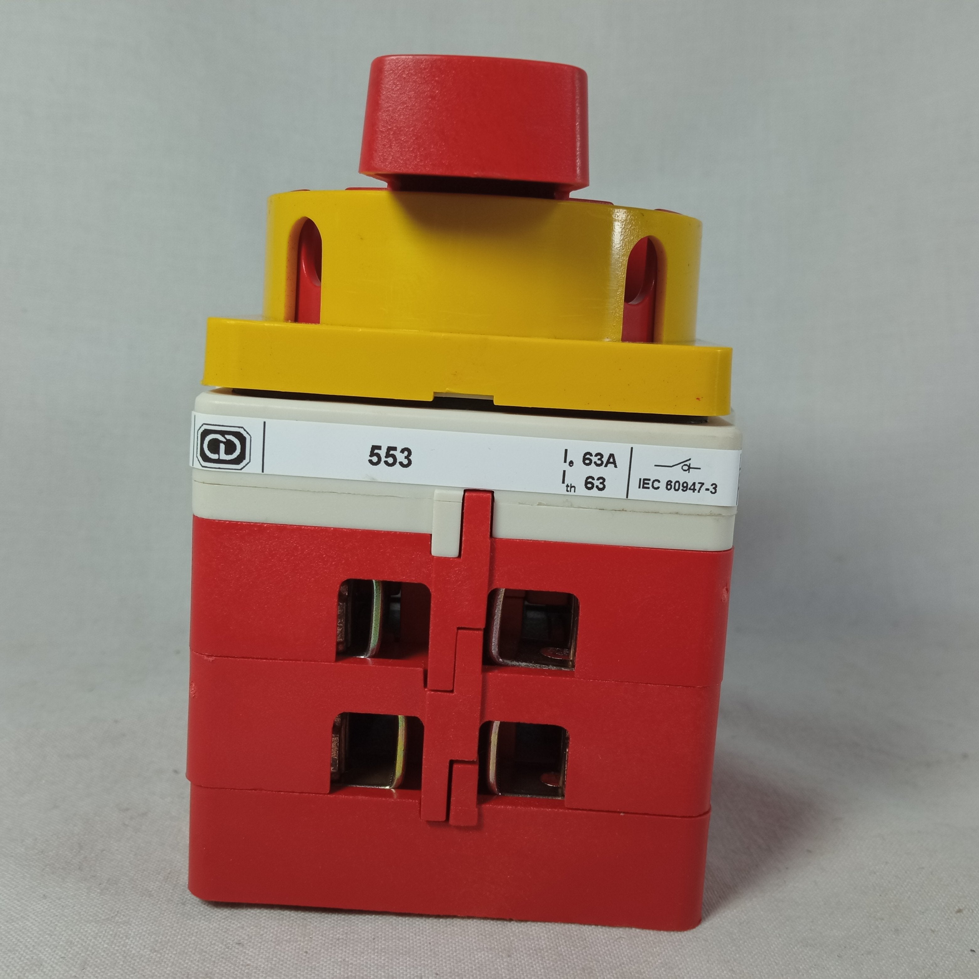 4 Pole Rotary Isolator Switch Standard 63A IEC 60947-3 in Pakistan - industryparts.pk