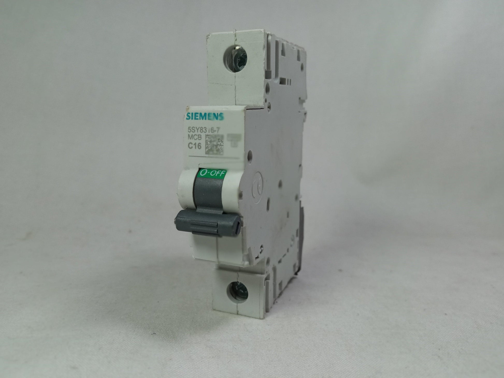 MCB AC Circuit Breaker 5SY4263-7 SEIMENS in Pakistan - industryparts.pk