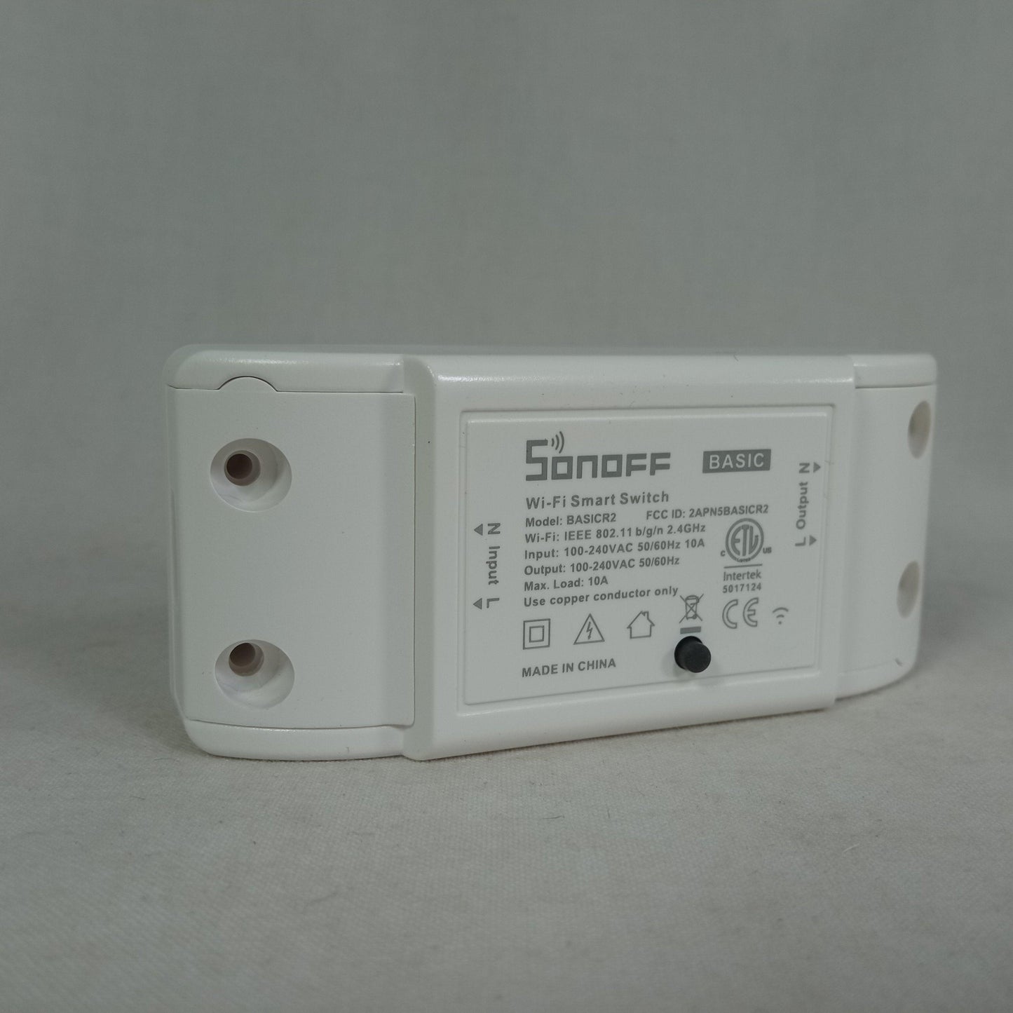 SONOFF Basic Wifi Wireless Smart Switch 10A in Pakistan - industryparts.pk