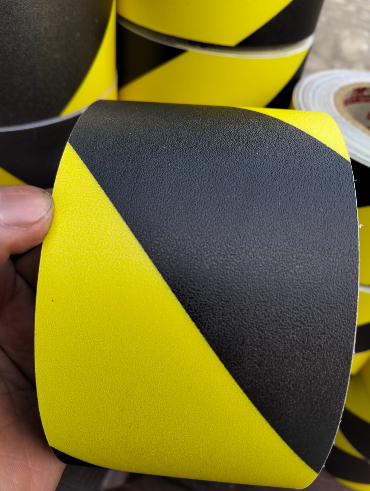 7M F99 Floor Marking Tape in Pakistan
