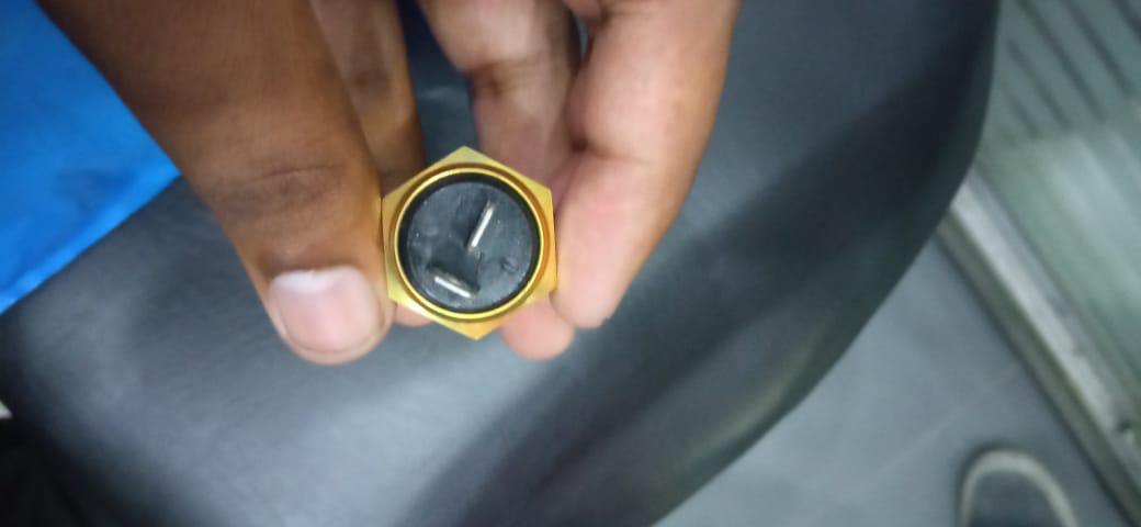 KE00105 Water Temperature Sensor with Alarm for Generator in Pakistan - industryparts.pk