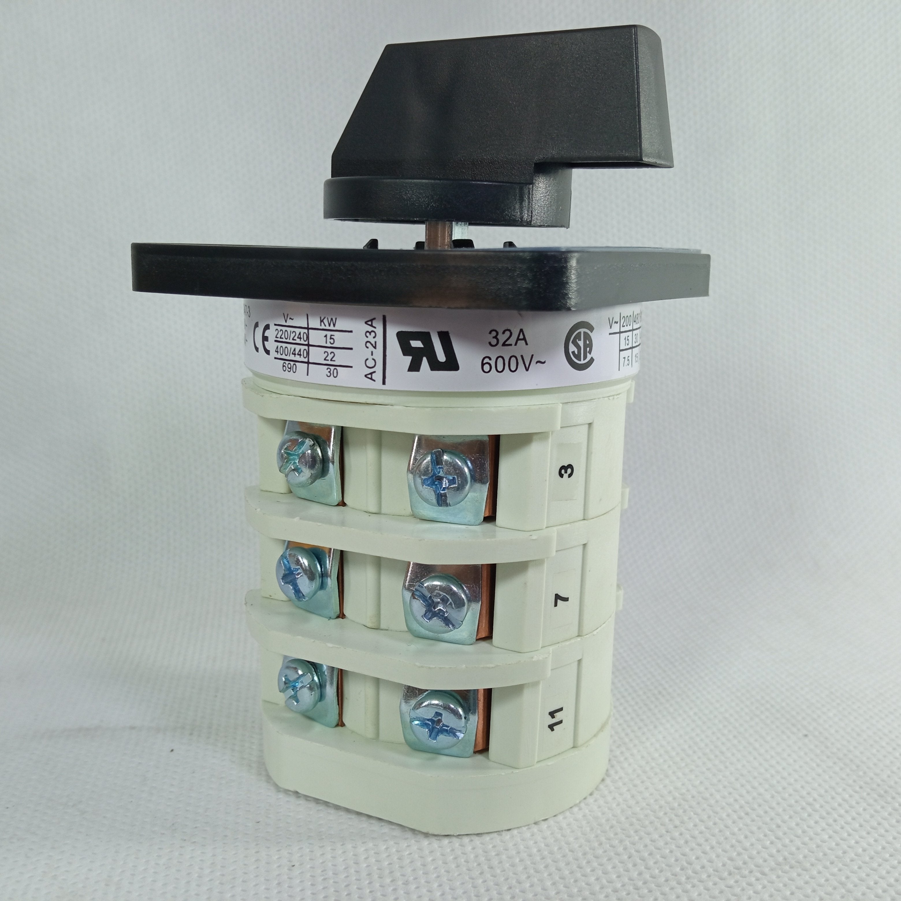 BRETER Cam Switch 1-0-2 Position Rotary Changeover Switches in Pakistan - industryparts.pk