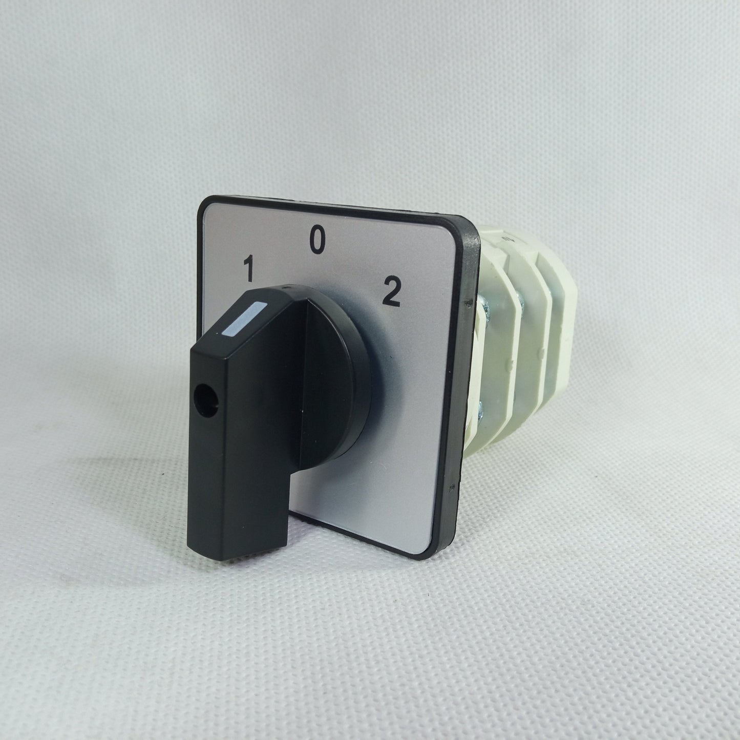 BRETER Cam Switch 1-0-2 Position Rotary Changeover Switches in Pakistan - industryparts.pk