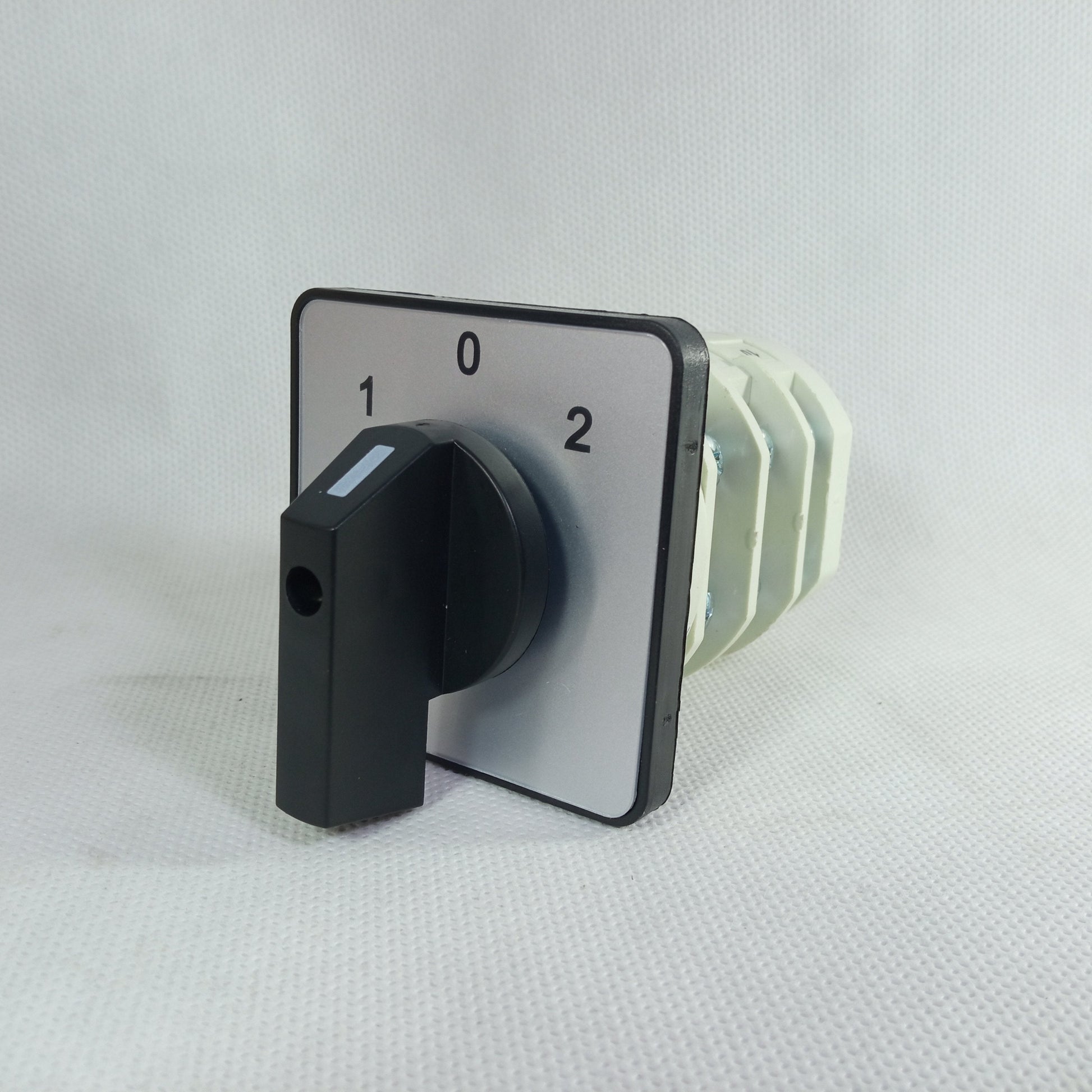 BRETER Cam Switch 1-0-2 Position Rotary Changeover Switches in Pakistan - industryparts.pk